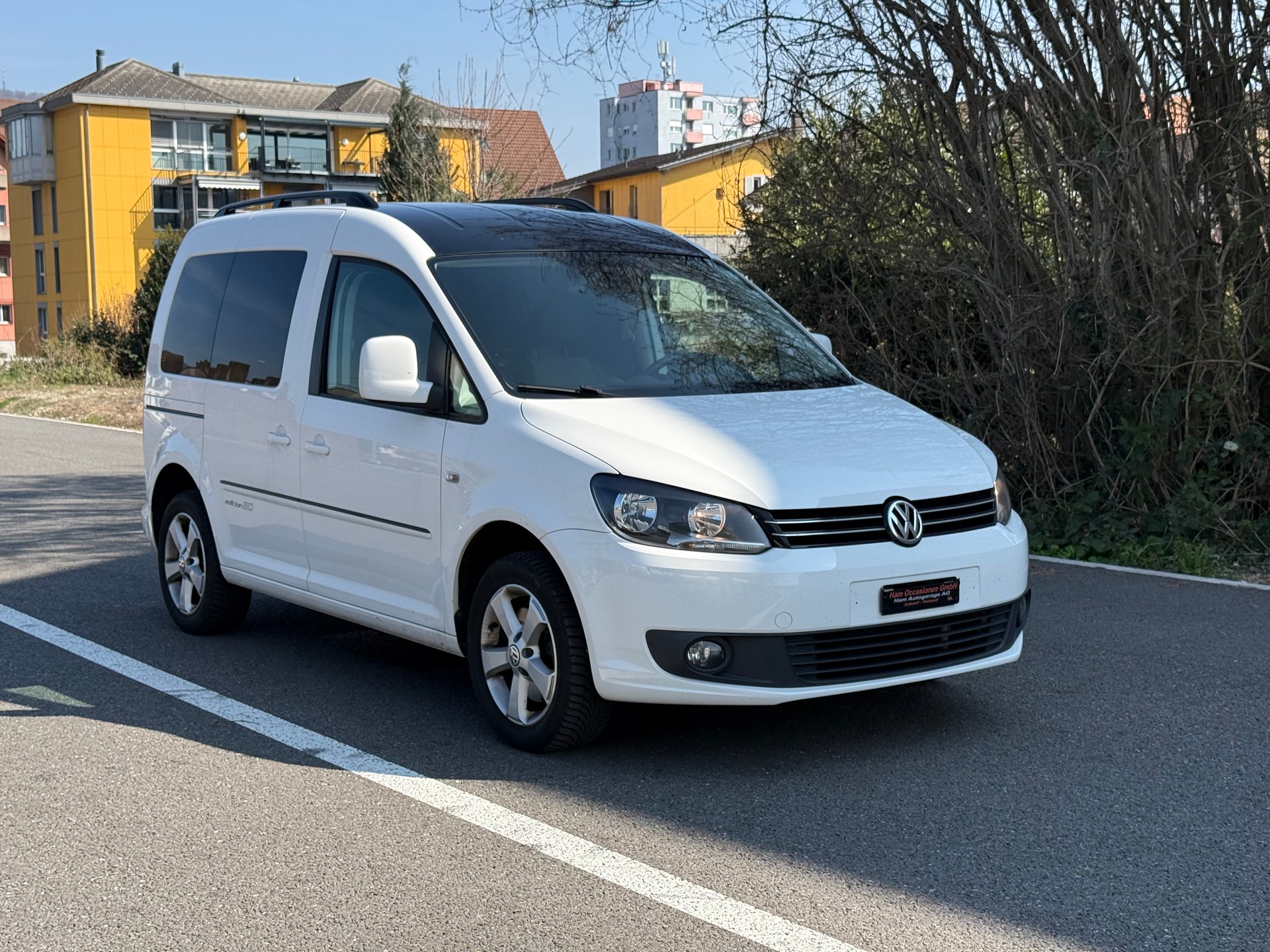 VW Caddy 2.0 TDI Edition 30 DSG-image-4