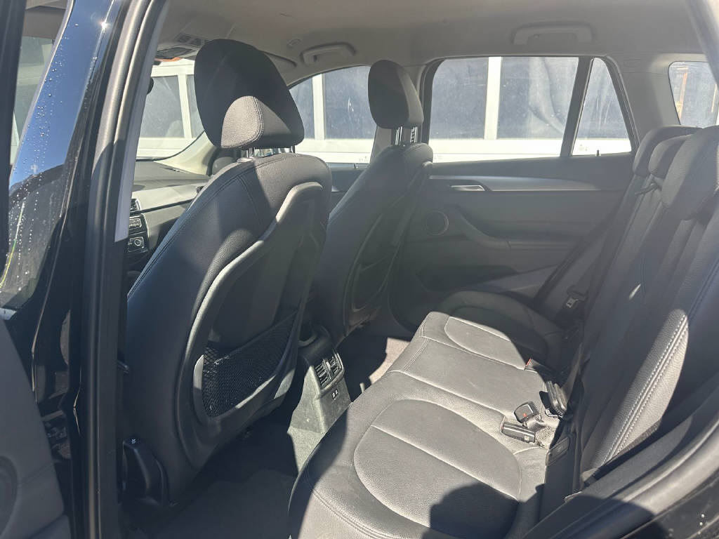 BMW X1 20i xDrive CH-image-12