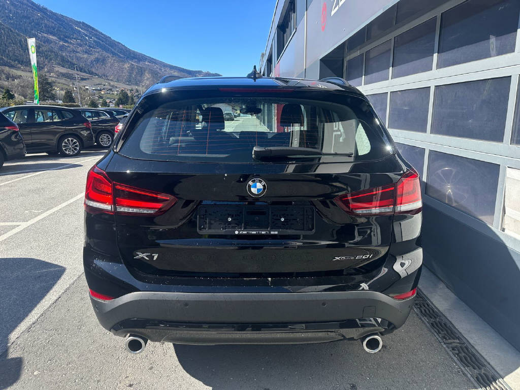 BMW X1 20i xDrive CH-image-4