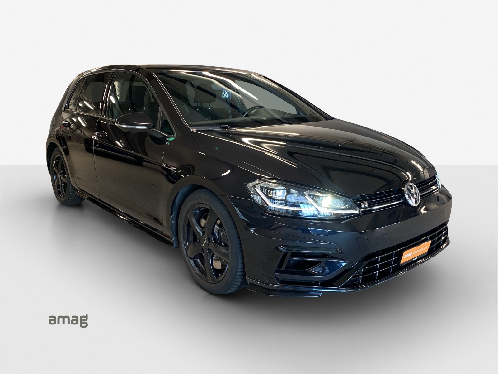 VW Golf 2.0 TSI R 4Motion DSG-image-5