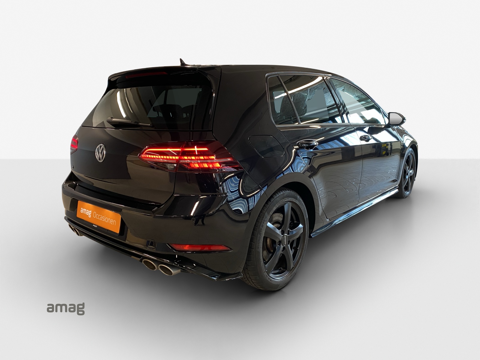 VW Golf 2.0 TSI R 4Motion DSG-image-4