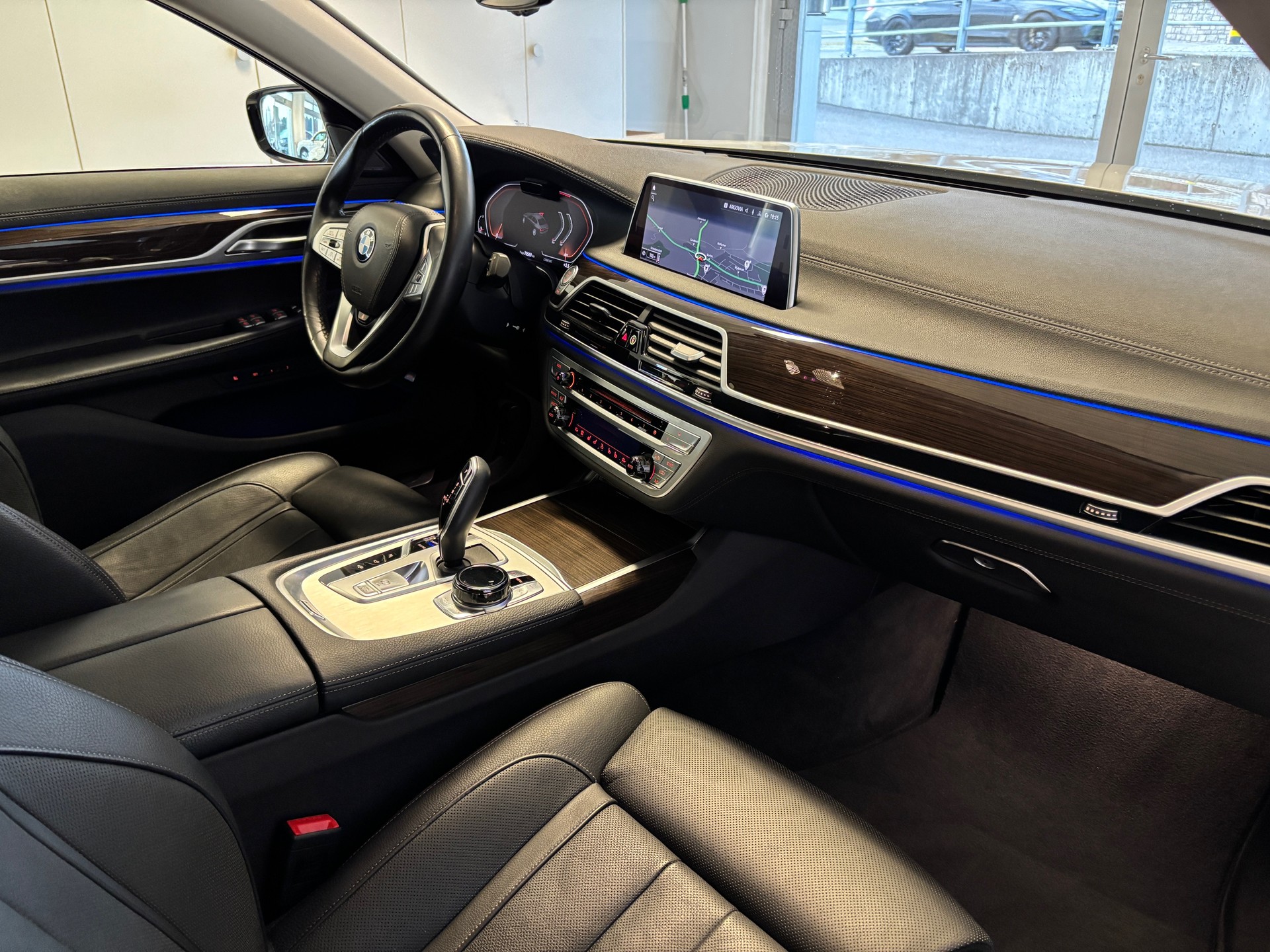BMW 730d xDrive Steptronic-image-7