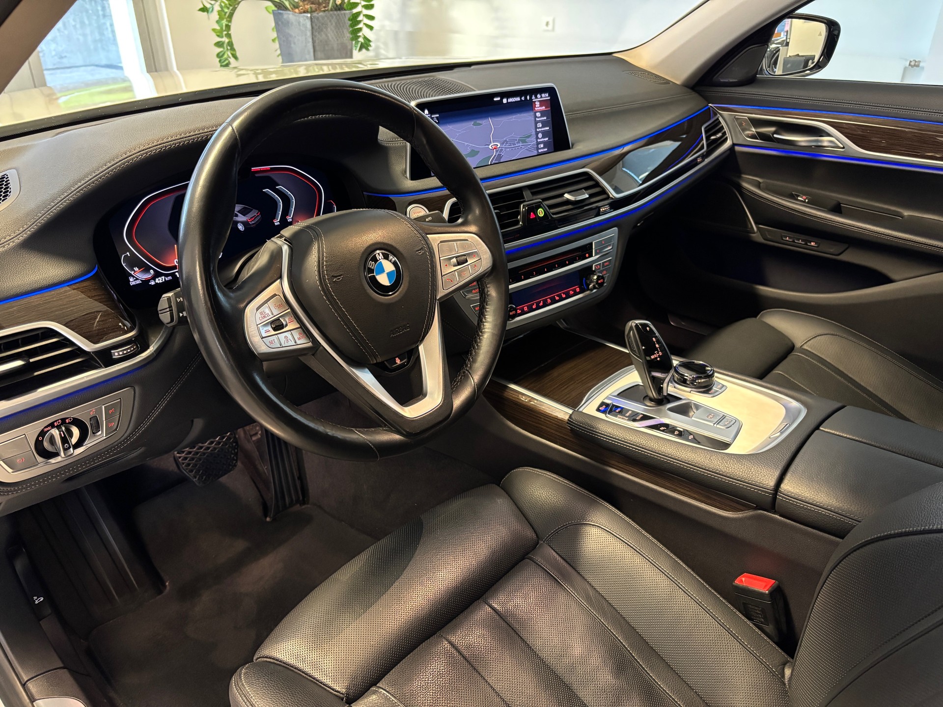 BMW 730d xDrive Steptronic-image-4