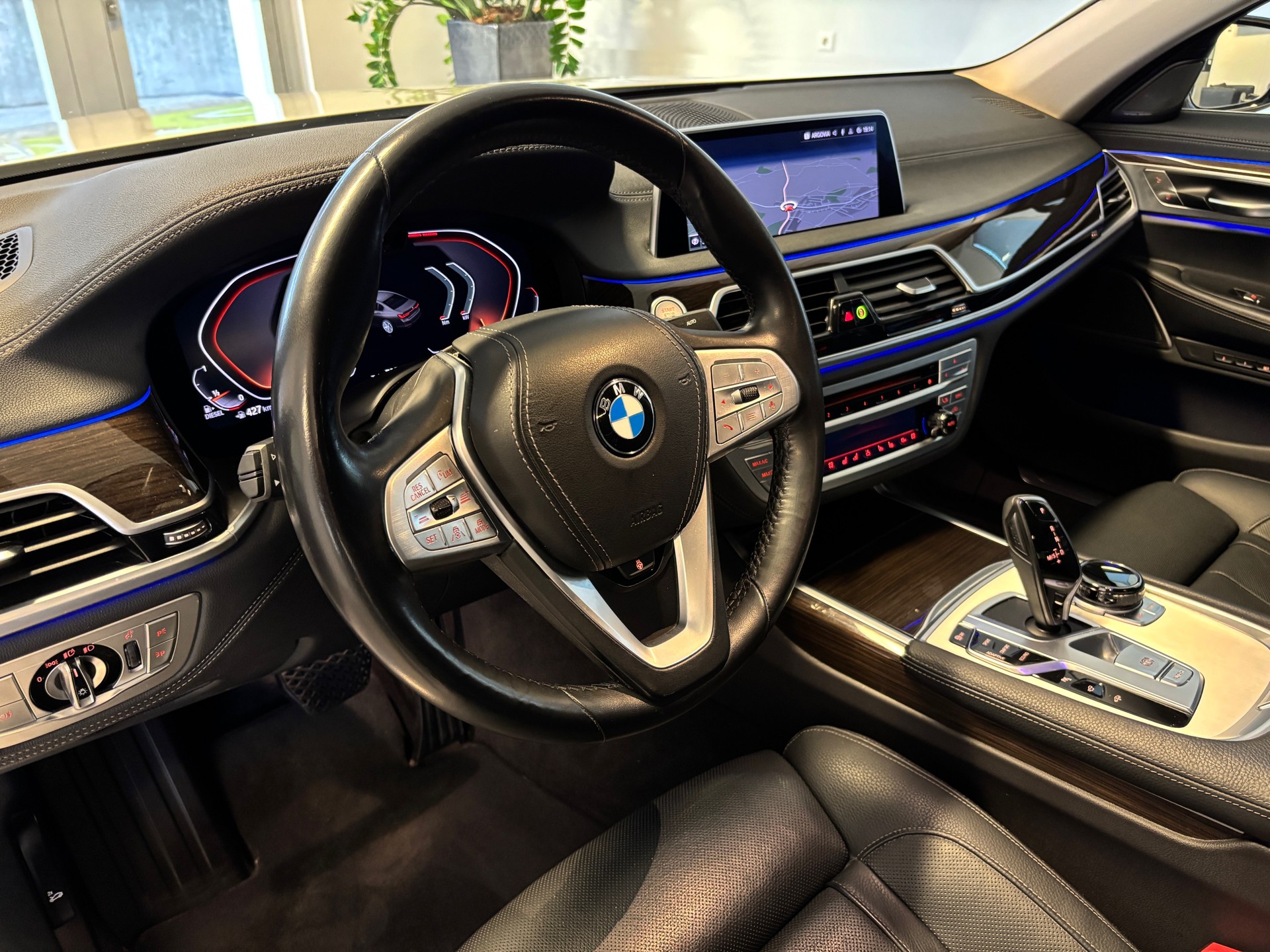 BMW 730d xDrive Steptronic-image-5
