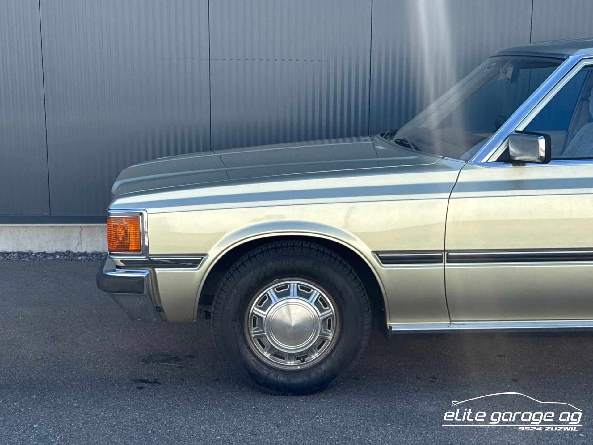 TOYOTA Crown 2800i Station-image-5