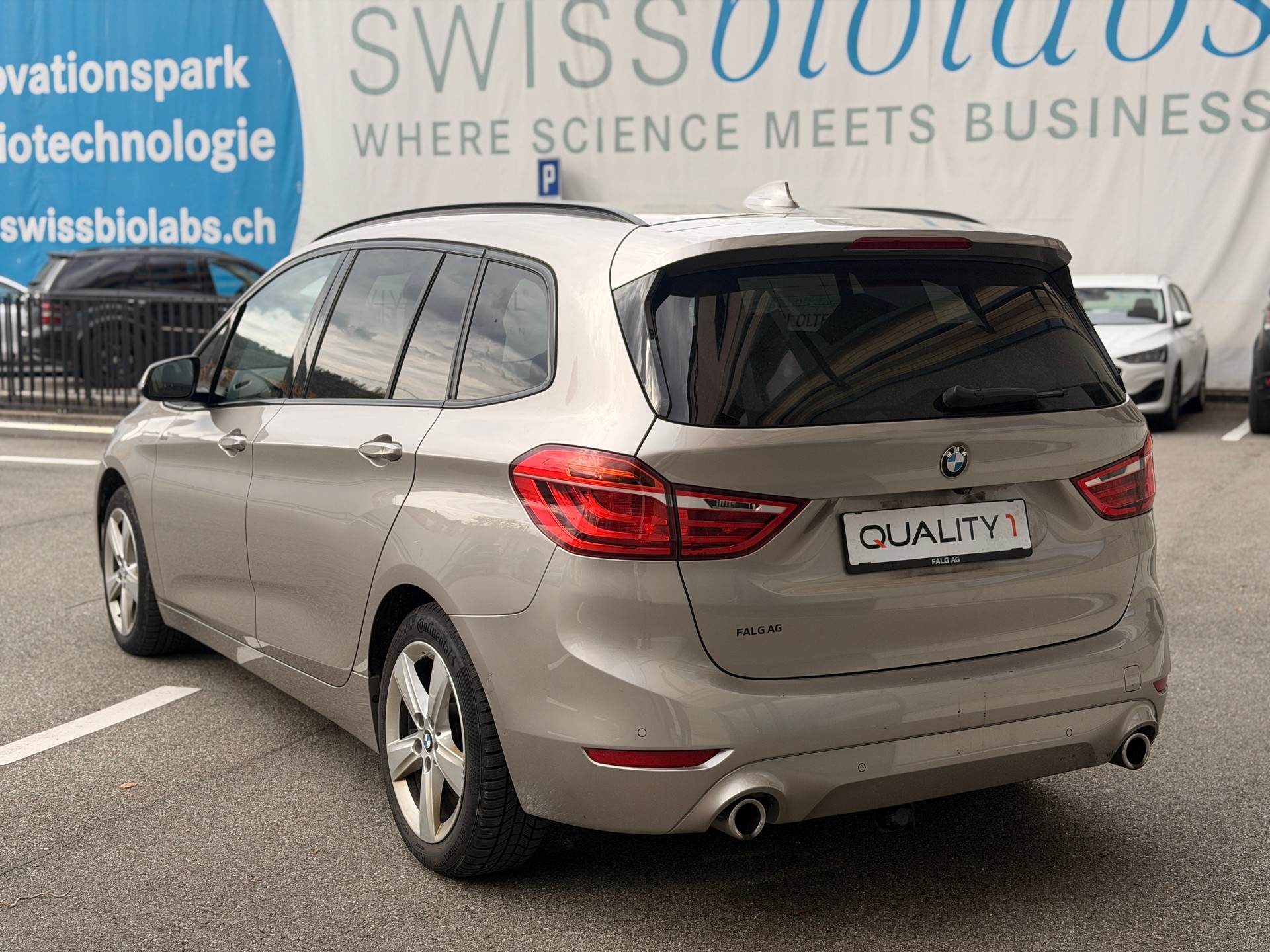 BMW 218d xDrive Gran Tourer Steptronic-image-4