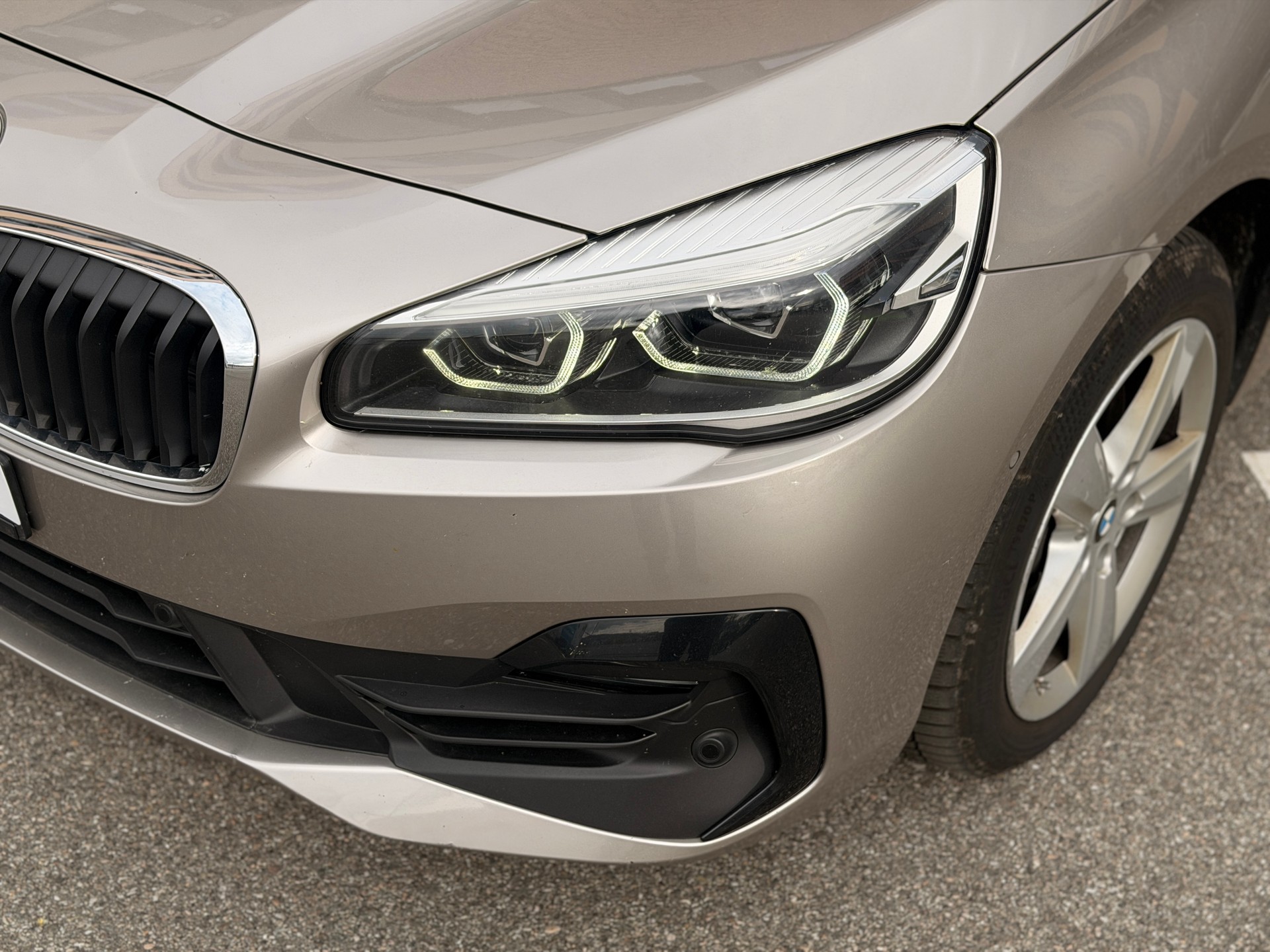 BMW 218d xDrive Gran Tourer Steptronic-image-5