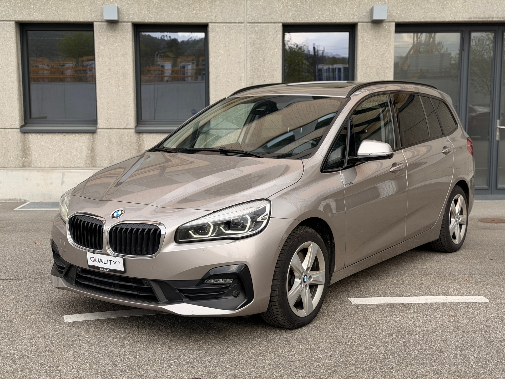 BMW 218d xDrive Gran Tourer Steptronic-image-0