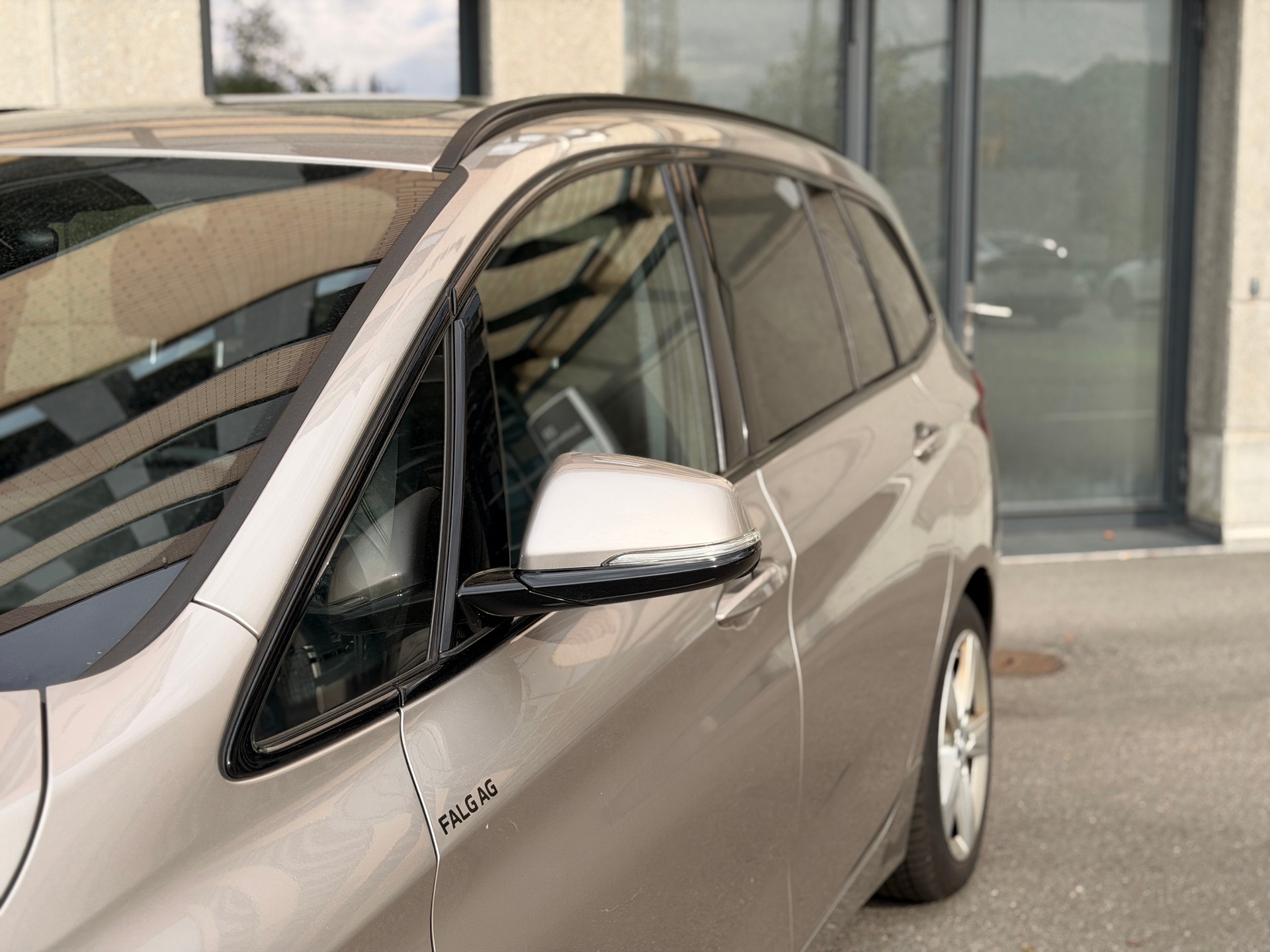 BMW 218d xDrive Gran Tourer Steptronic-image-9