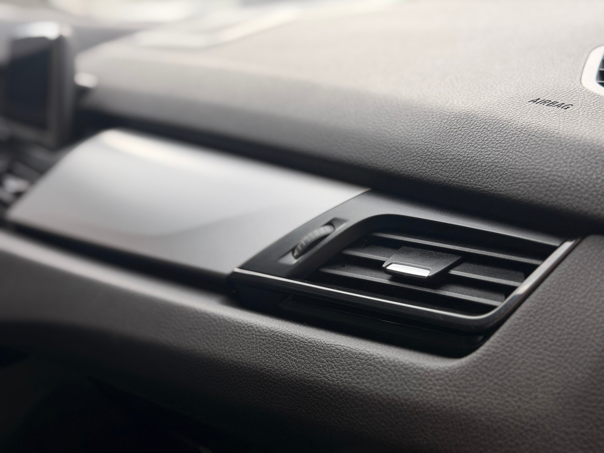 BMW 218d xDrive Gran Tourer Steptronic-image-26