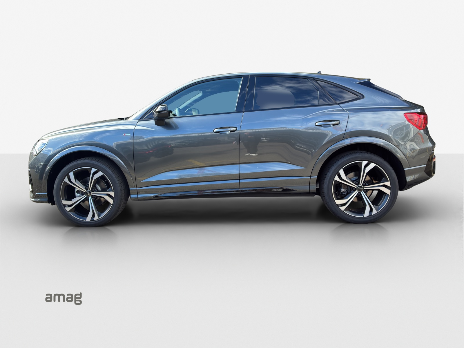 AUDI Q3 Sportback 35 TFSI S line Attraction S-tronic-showroom-element-1