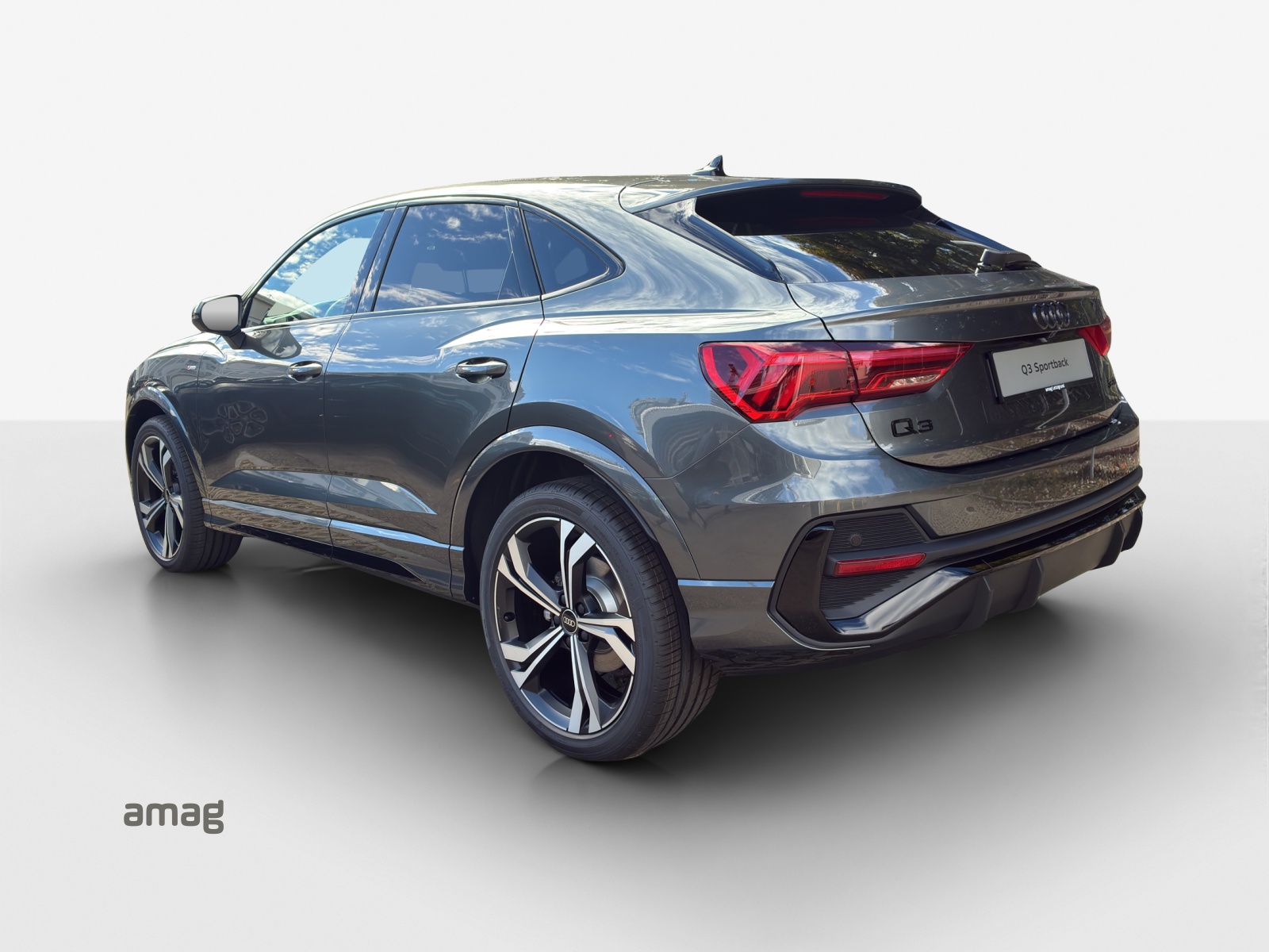 AUDI Q3 Sportback 35 TFSI S line Attraction S-tronic-image-2