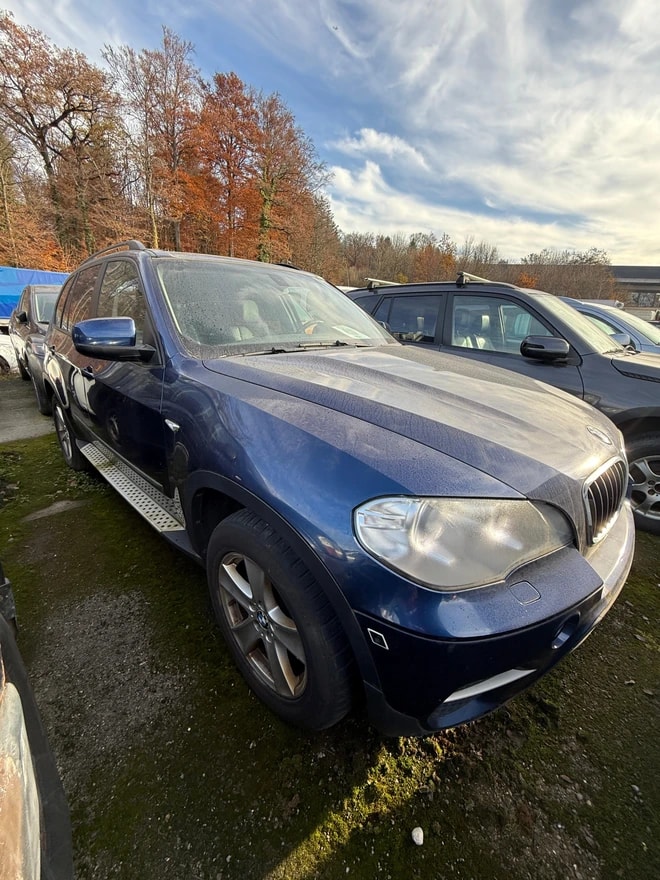 BMW X5 xDrive 30d 7 Plätze Steptronic-image-0