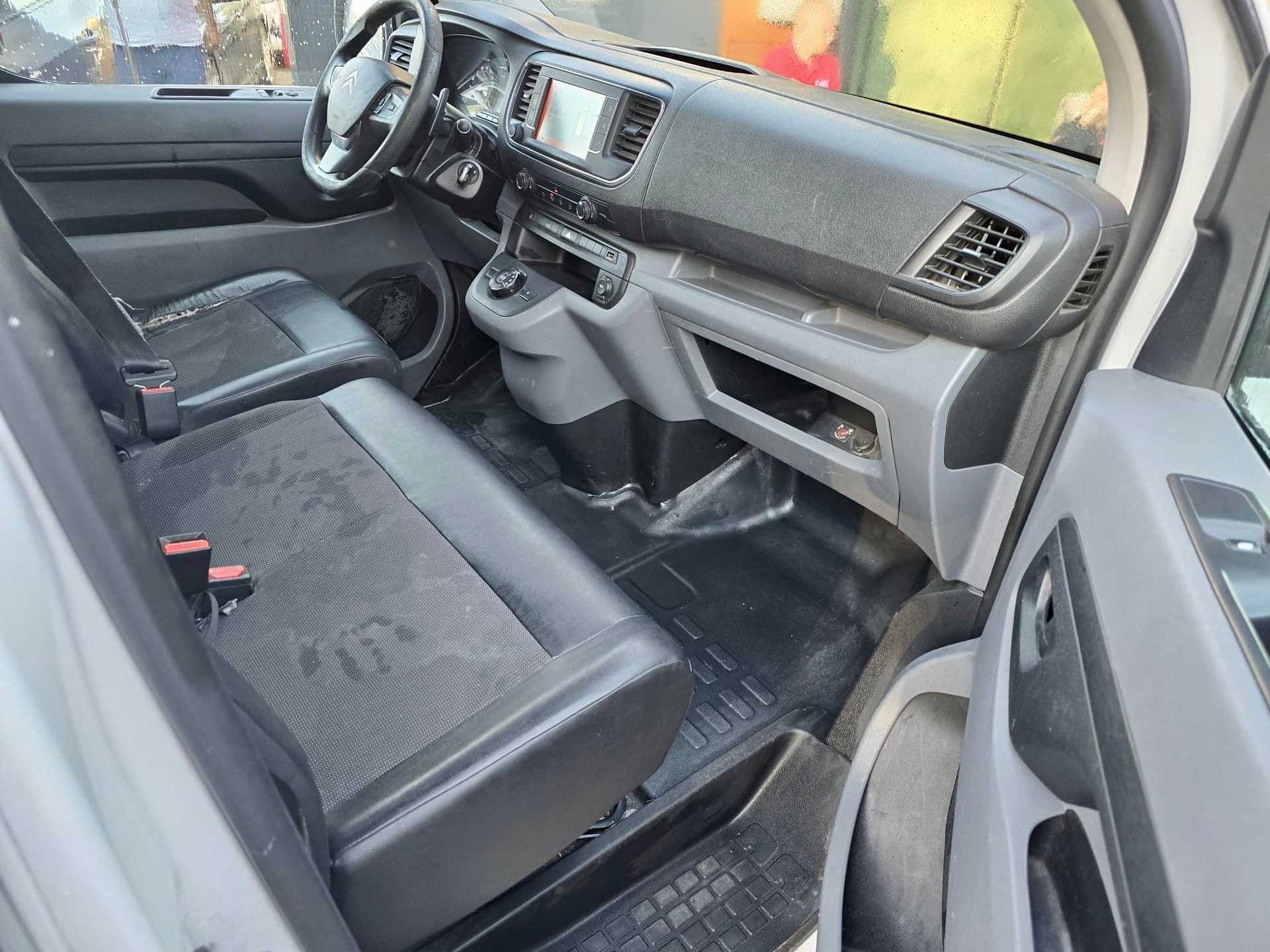 CITROEN Jumpy 2.0 BlueHDi 120 M Club EAT8-image-10