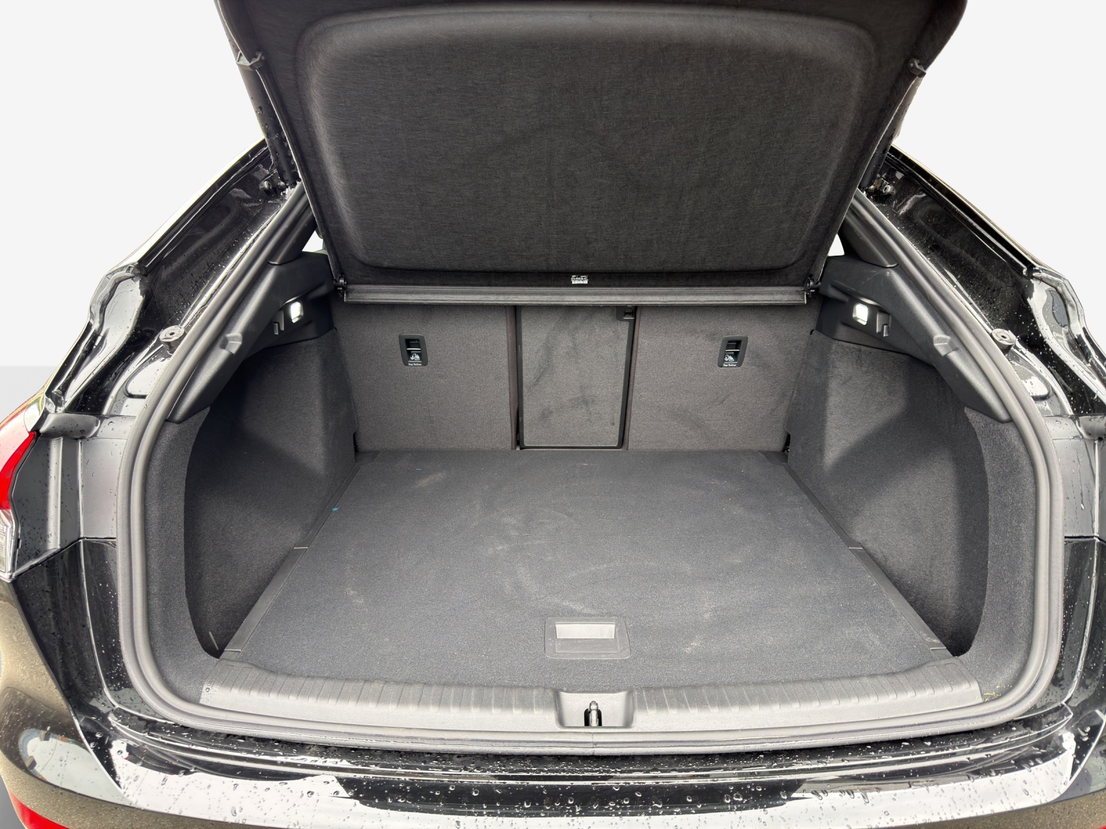 AUDI Q4 Sportback e-tron 45 Edition Swiss Ski quattro-image-12