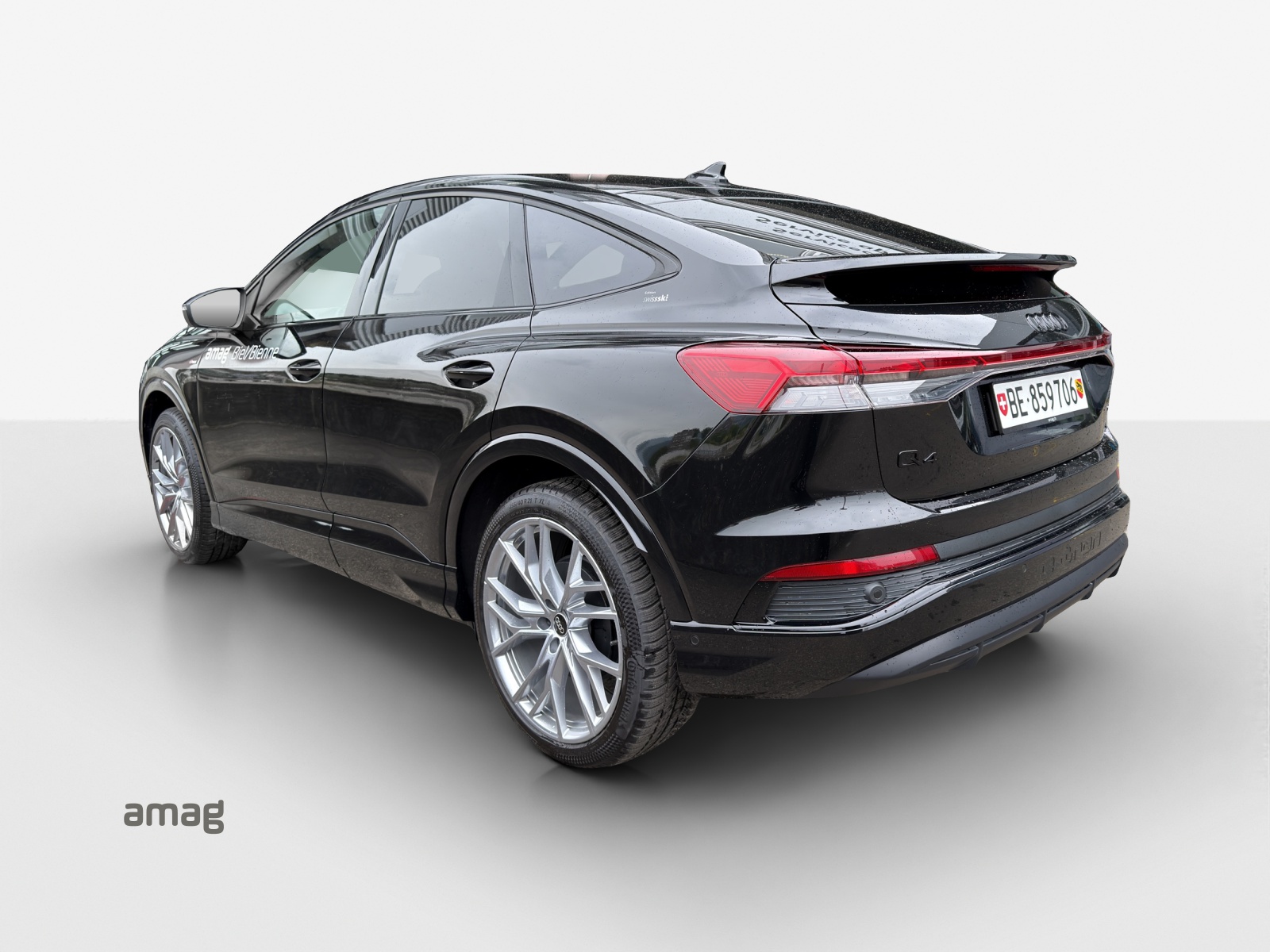 AUDI Q4 Sportback e-tron 45 Edition Swiss Ski quattro-image-2