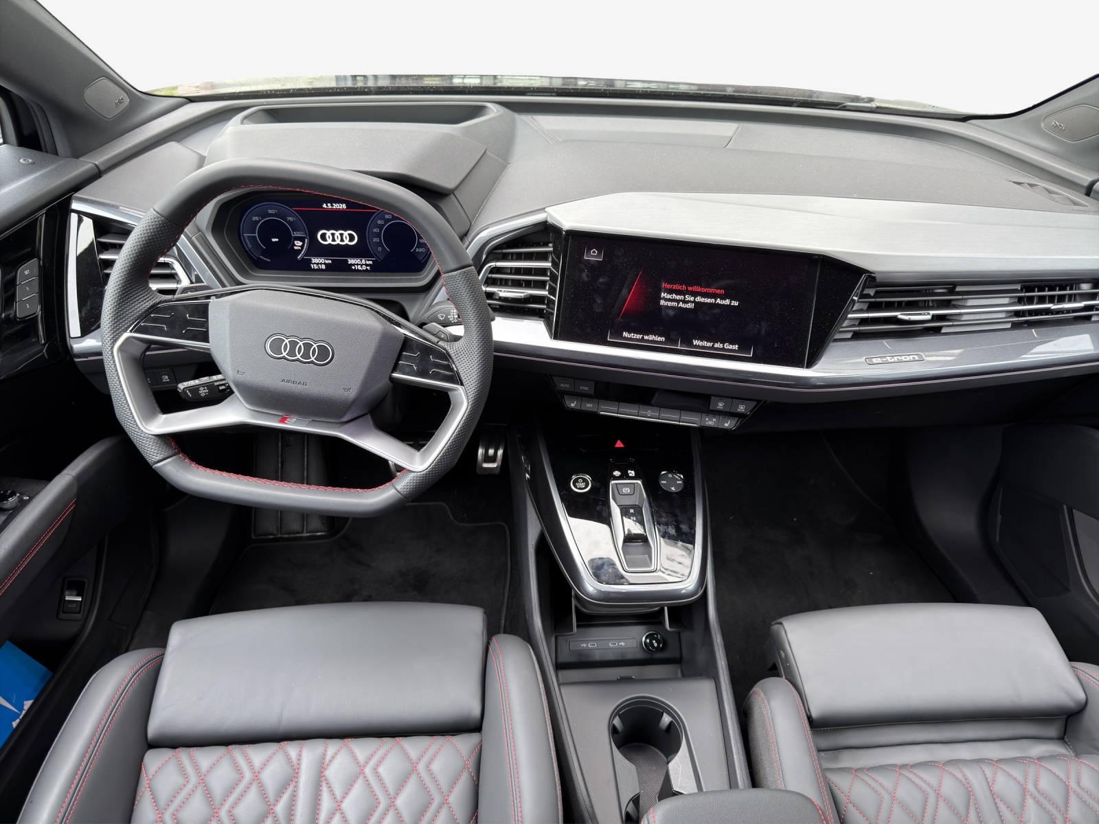 AUDI Q4 Sportback e-tron 45 Edition Swiss Ski quattro-image-8