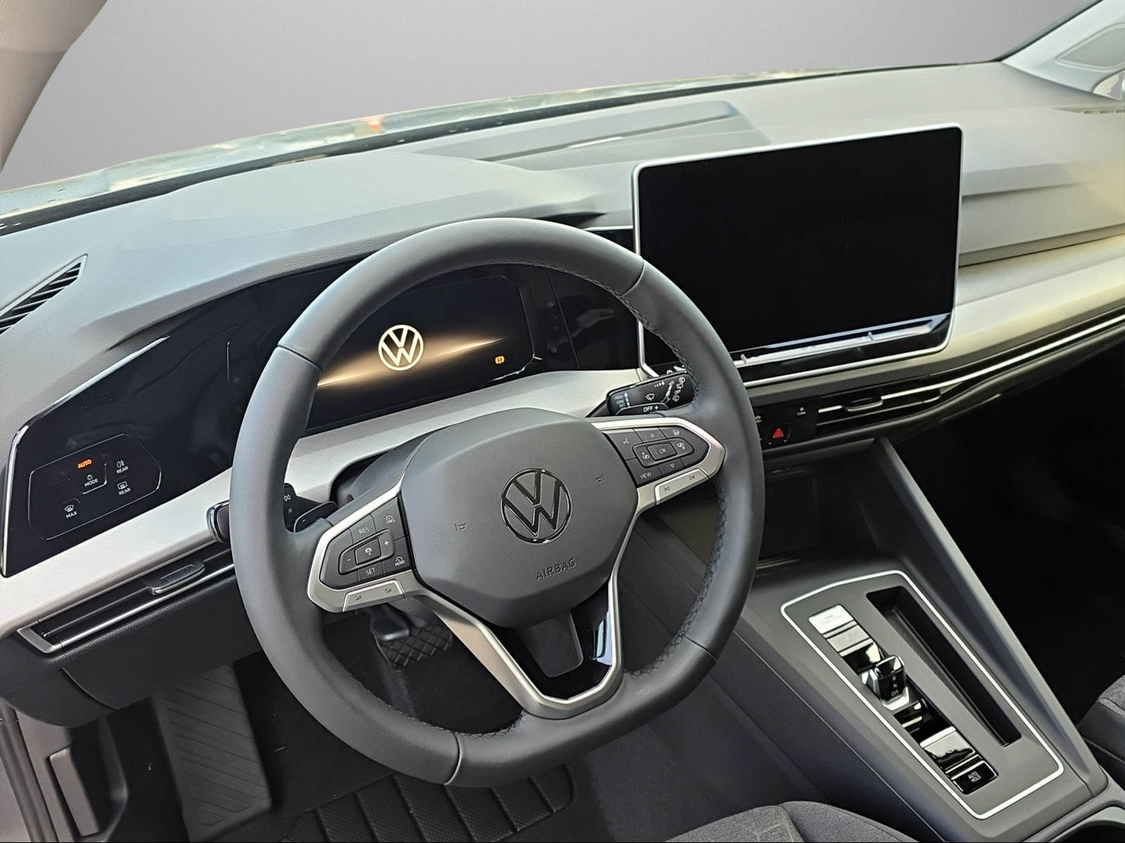 VW Golf 1.5 e TSI mHEV United DSG-image-7