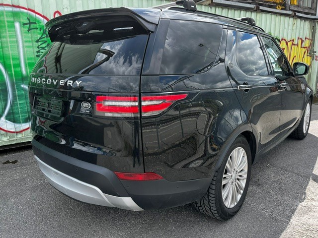 LAND ROVER Discovery 3.0 TD6 HSE Luxury Automatic-image-3