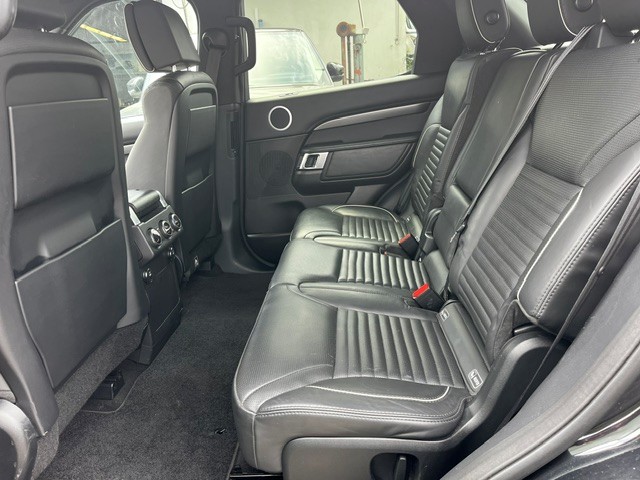 LAND ROVER Discovery 3.0 TD6 HSE Luxury Automatic-image-9