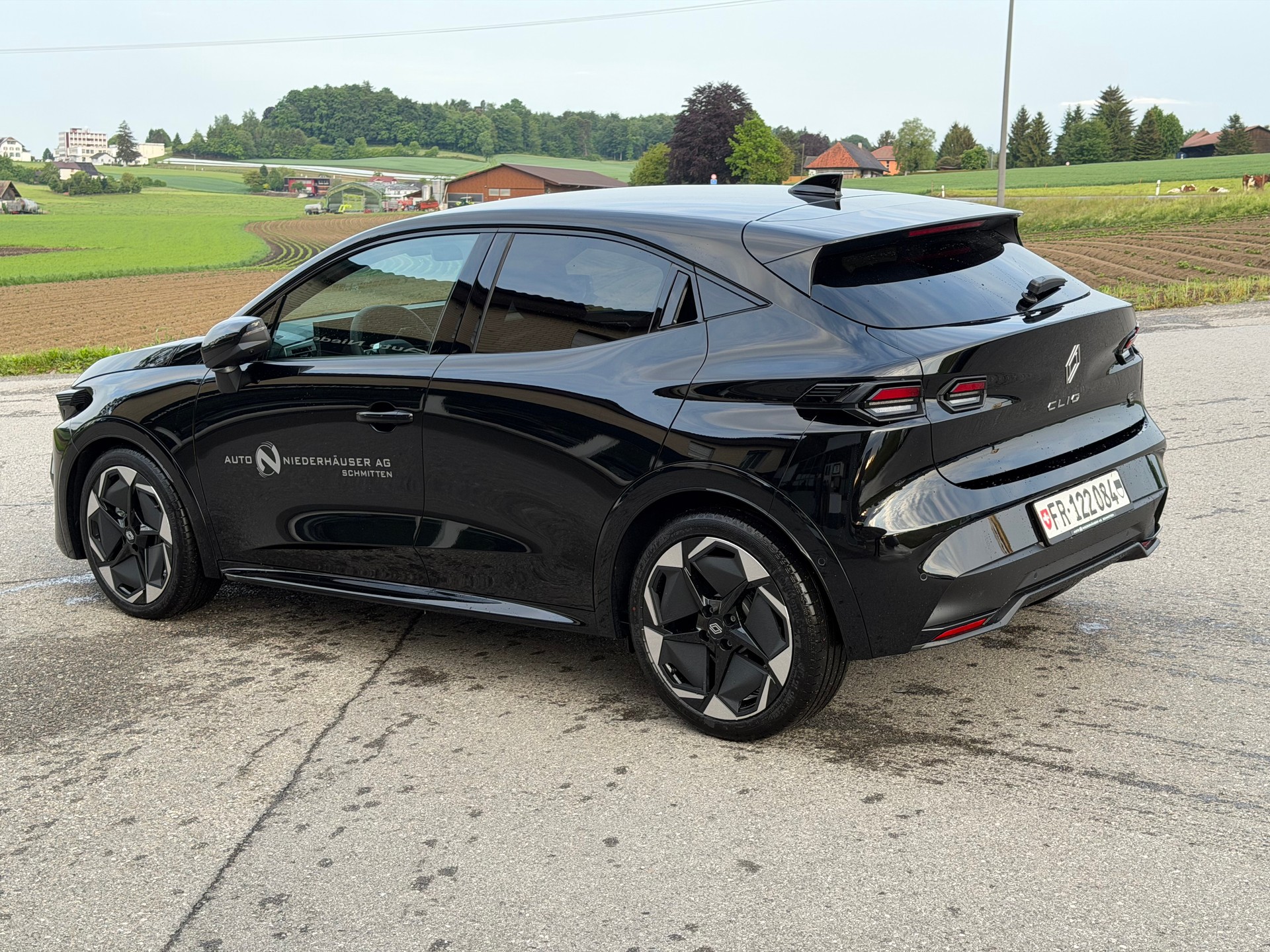 RENAULT Clio 1.8 E-Tech Techno-image-4