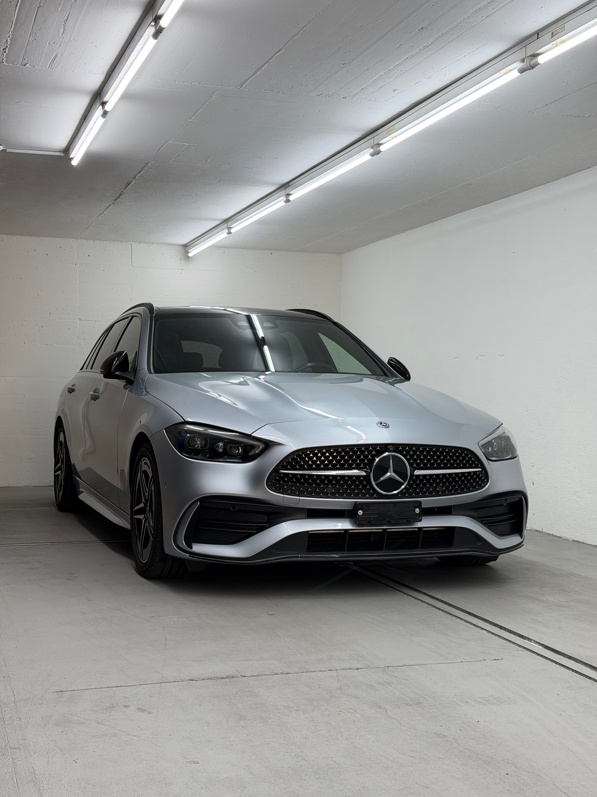 MERCEDES-BENZ C 220 d T AMG Line