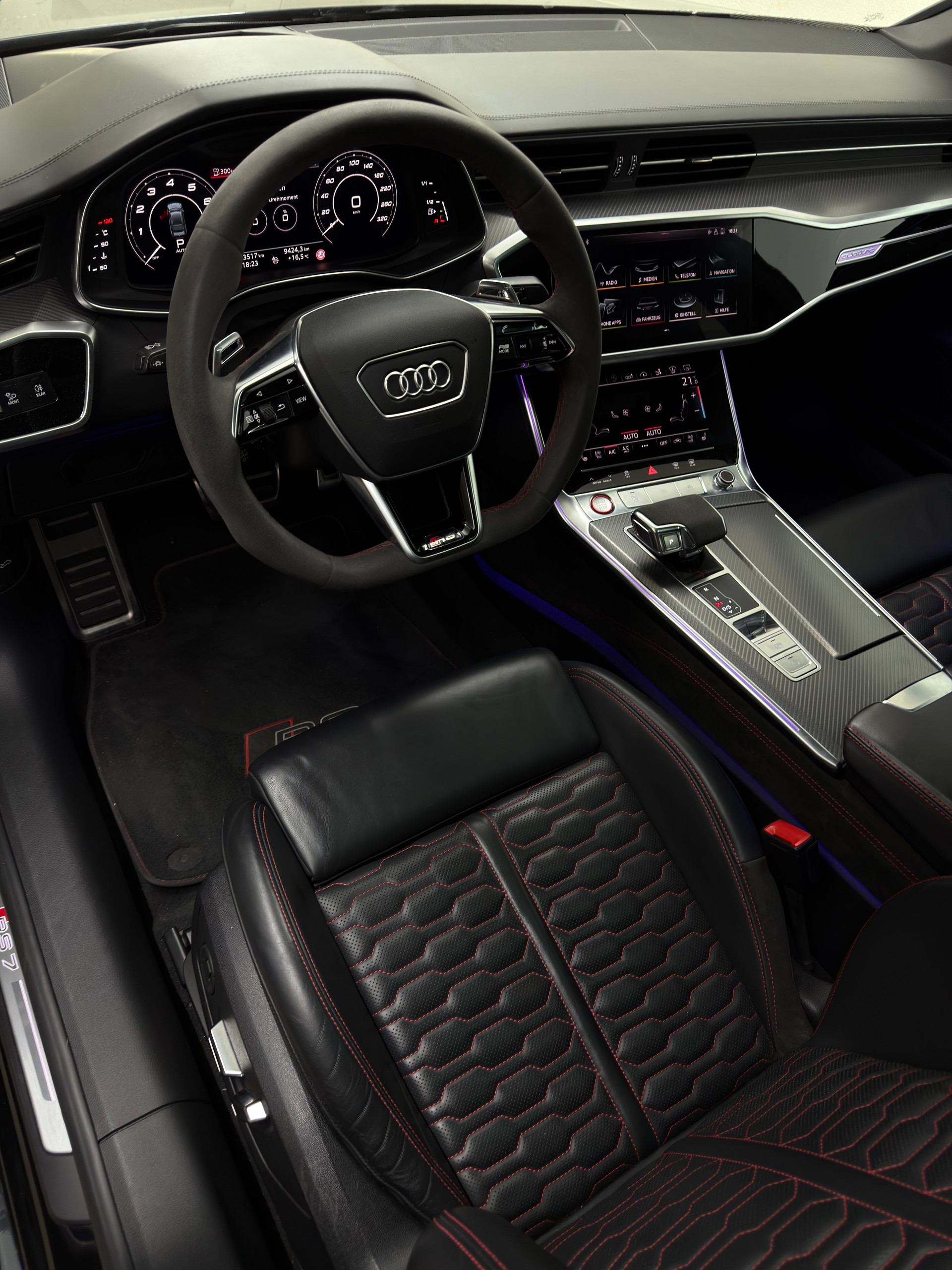 AUDI RS7 Sportback MHEV-image-8