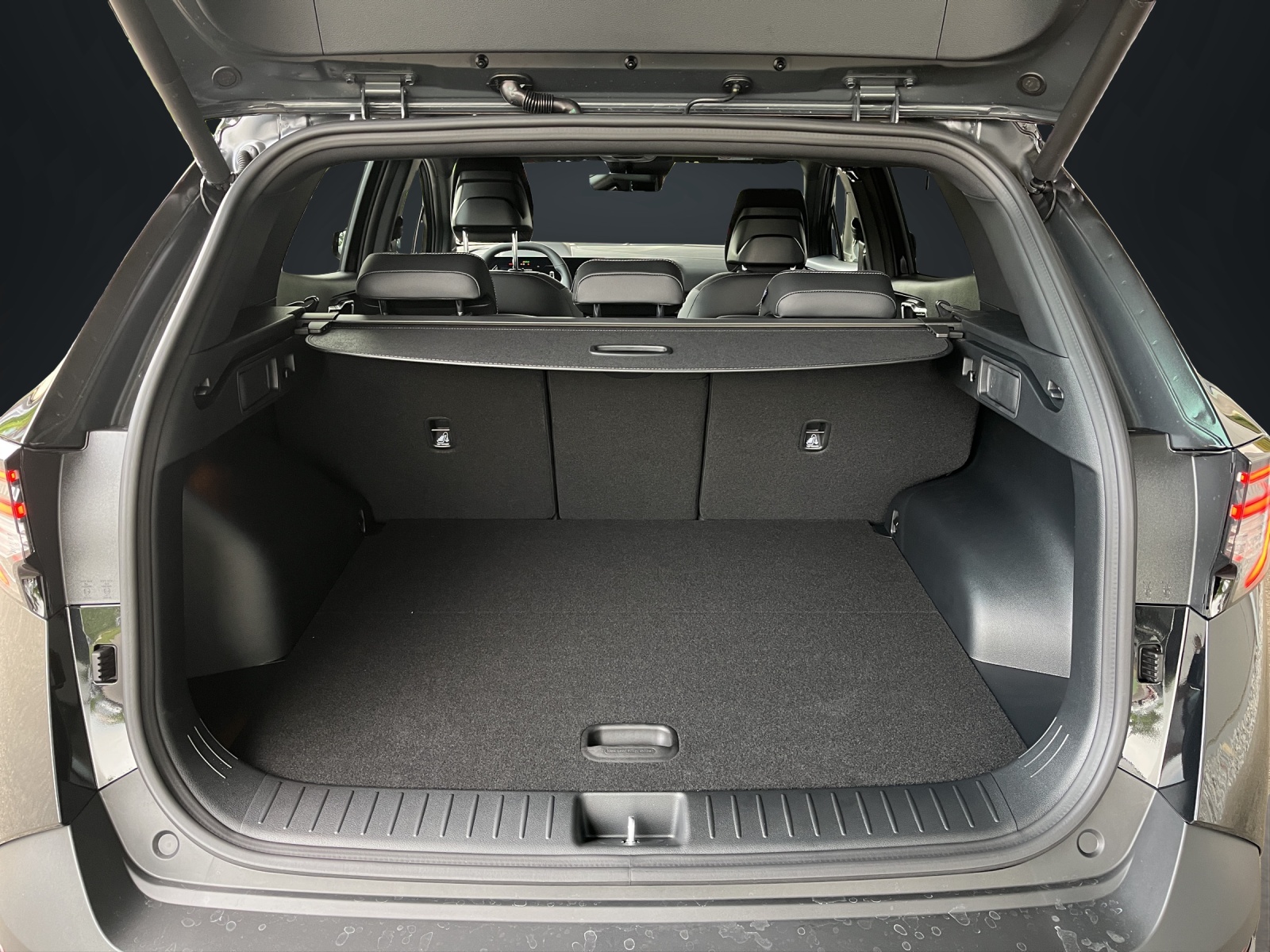 KIA Sportage 1.6 T-GDi Hybrid Black Edition-image-12