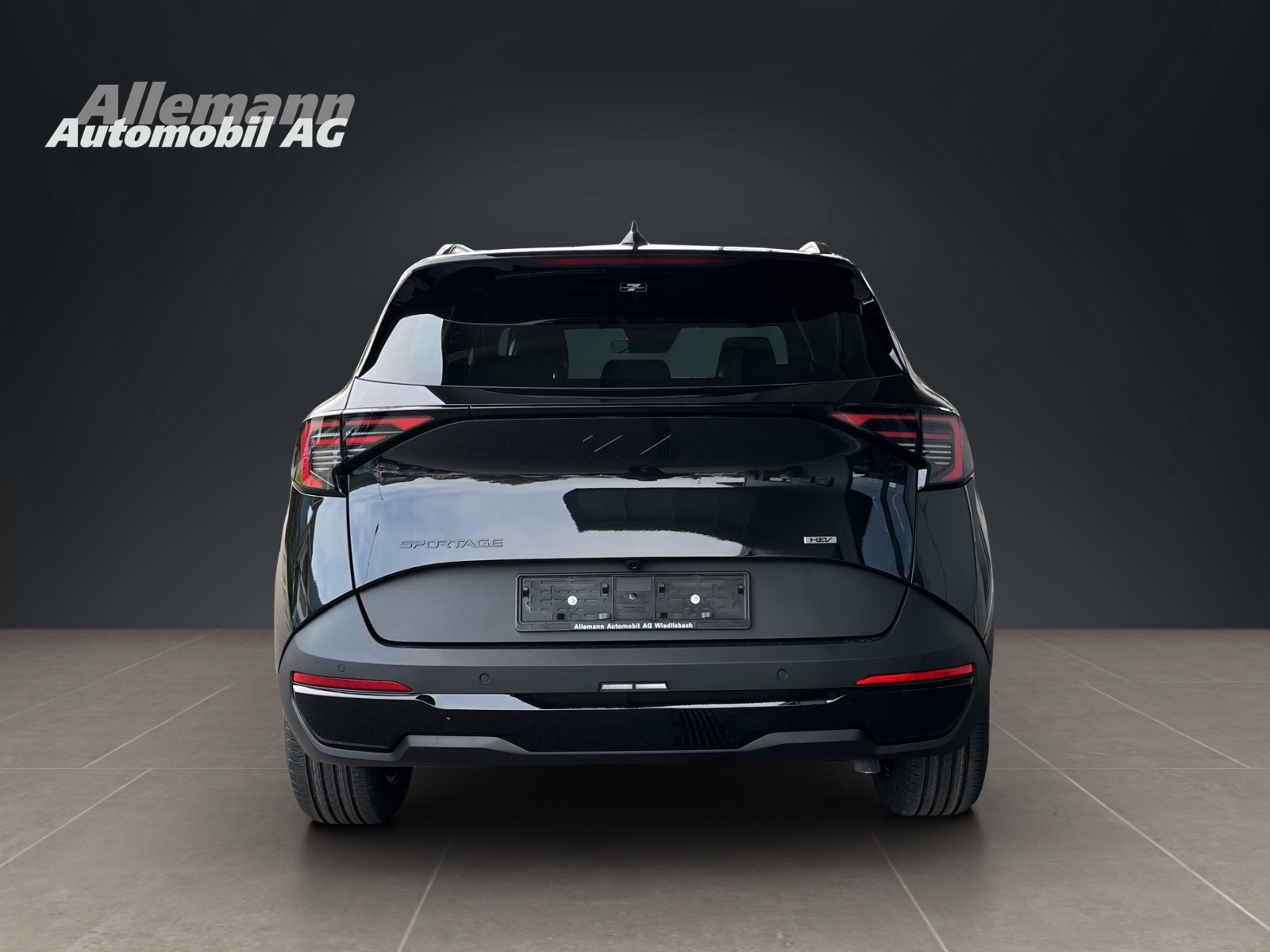 KIA Sportage 1.6 T-GDi Hybrid Black Edition-image-4