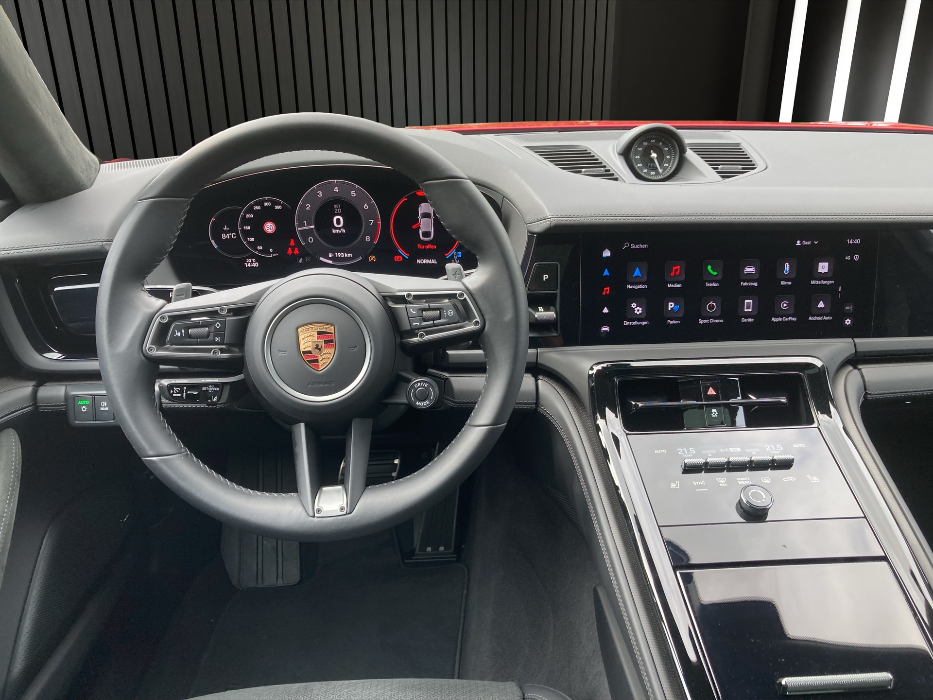 PORSCHE Panamera GTS-image-14