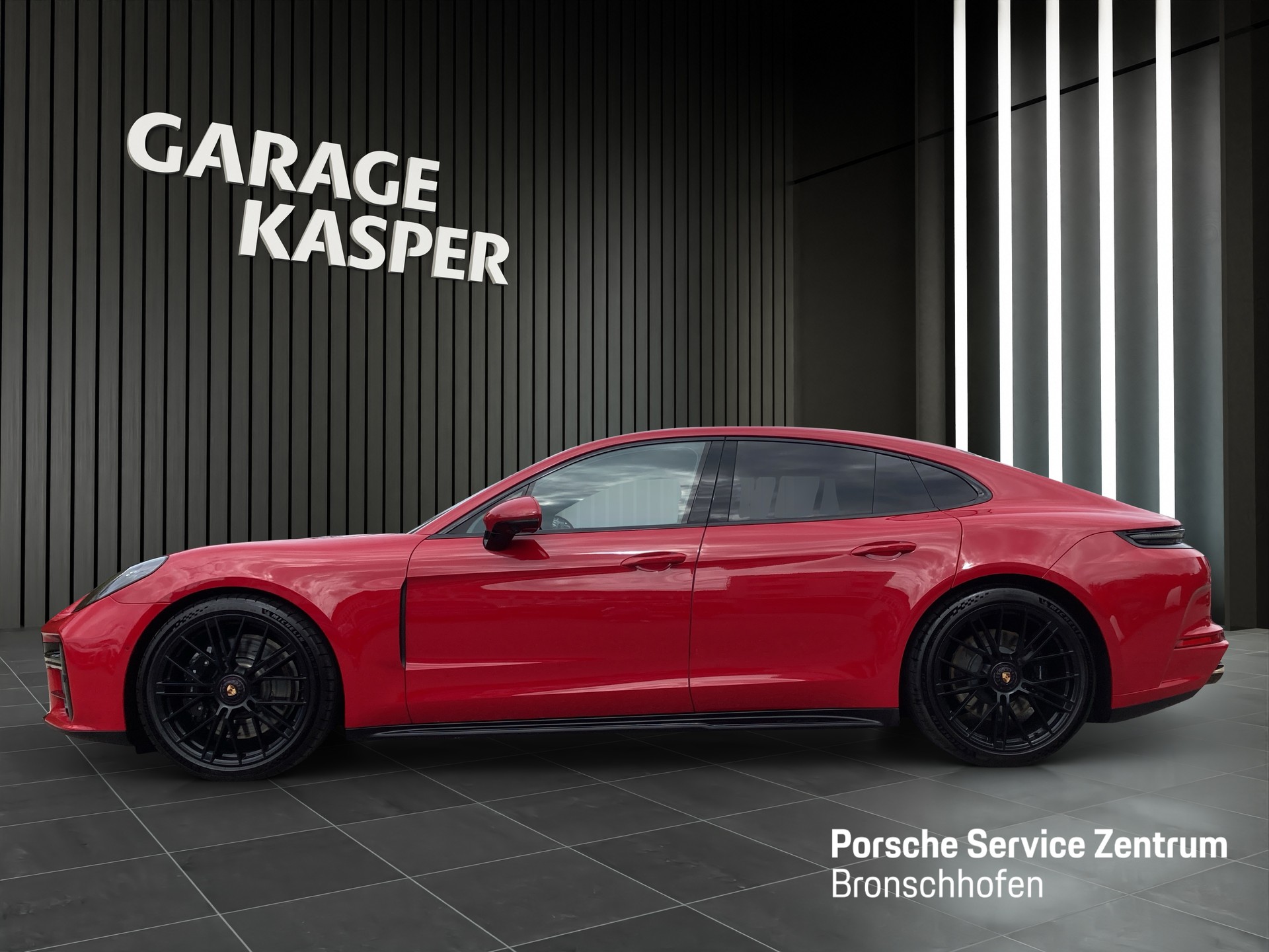 PORSCHE Panamera GTS-image-1