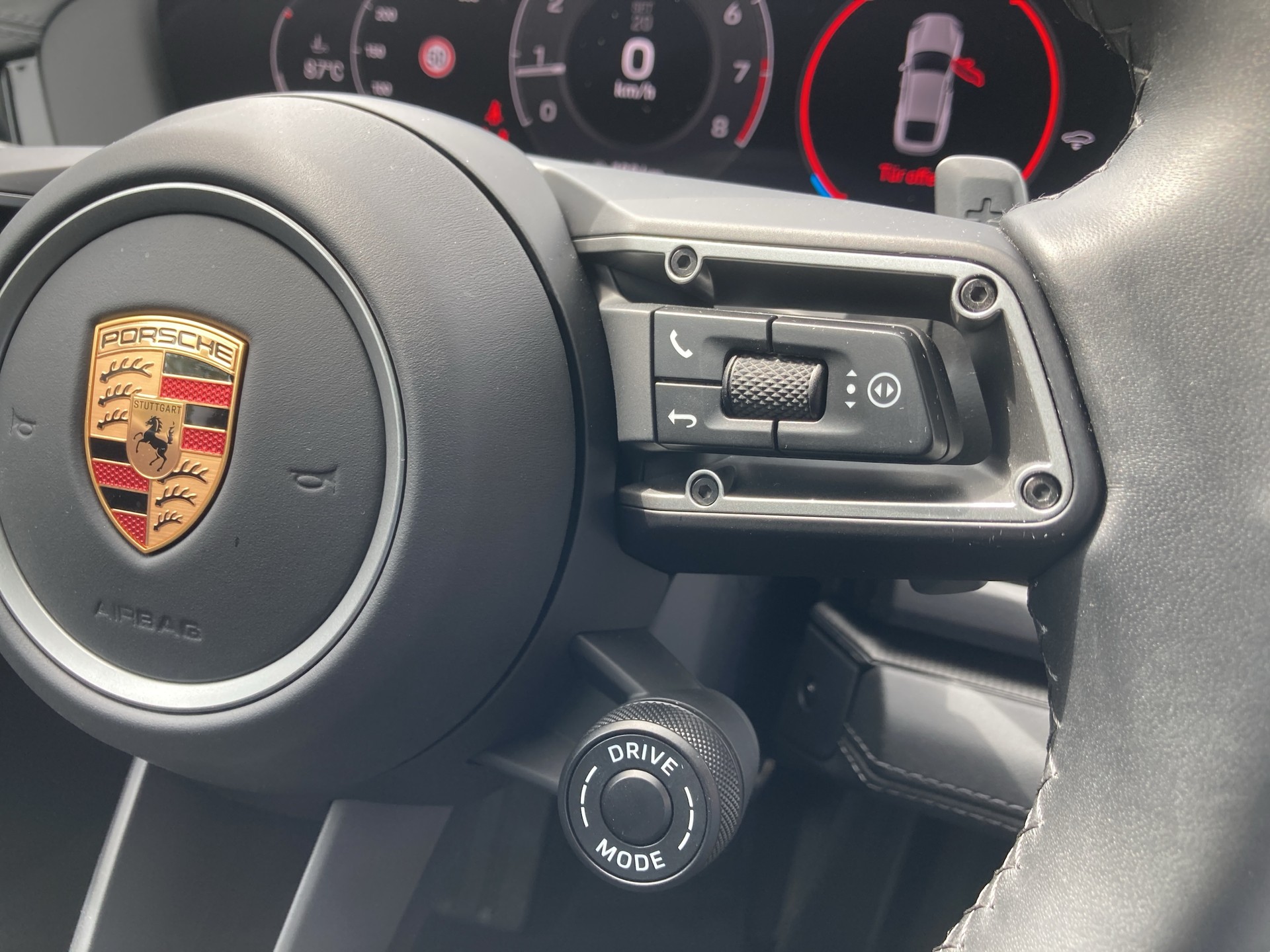 PORSCHE Panamera GTS-image-20