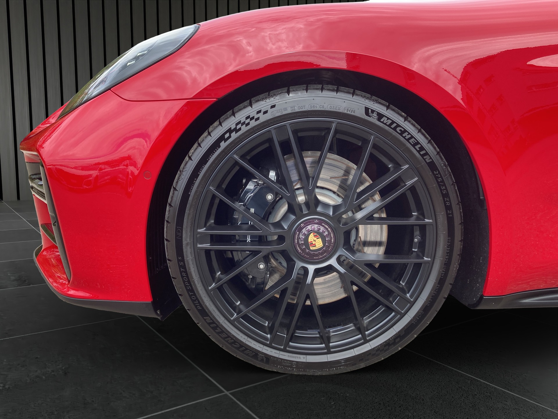 PORSCHE Panamera GTS-image-9
