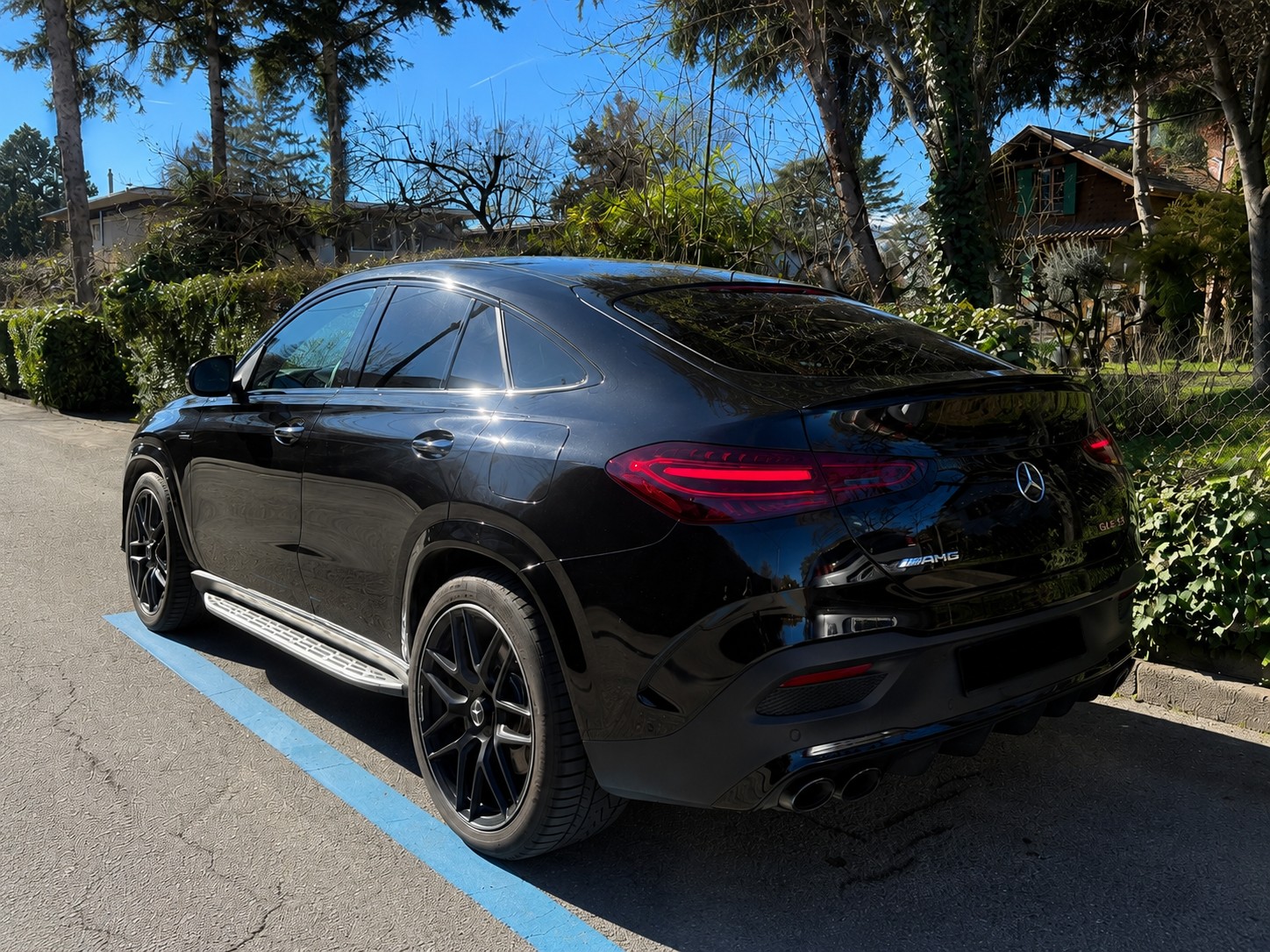 MERCEDES-BENZ GLE Coupé 53 AMG Hybrid EQ Star 4Matic+ 9G-Tronic-showroom-element-1