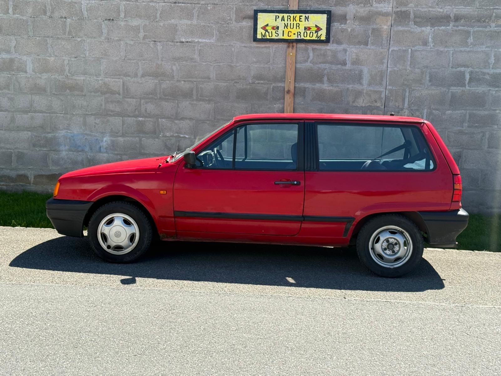 VW Polo 1300 CL-image-1