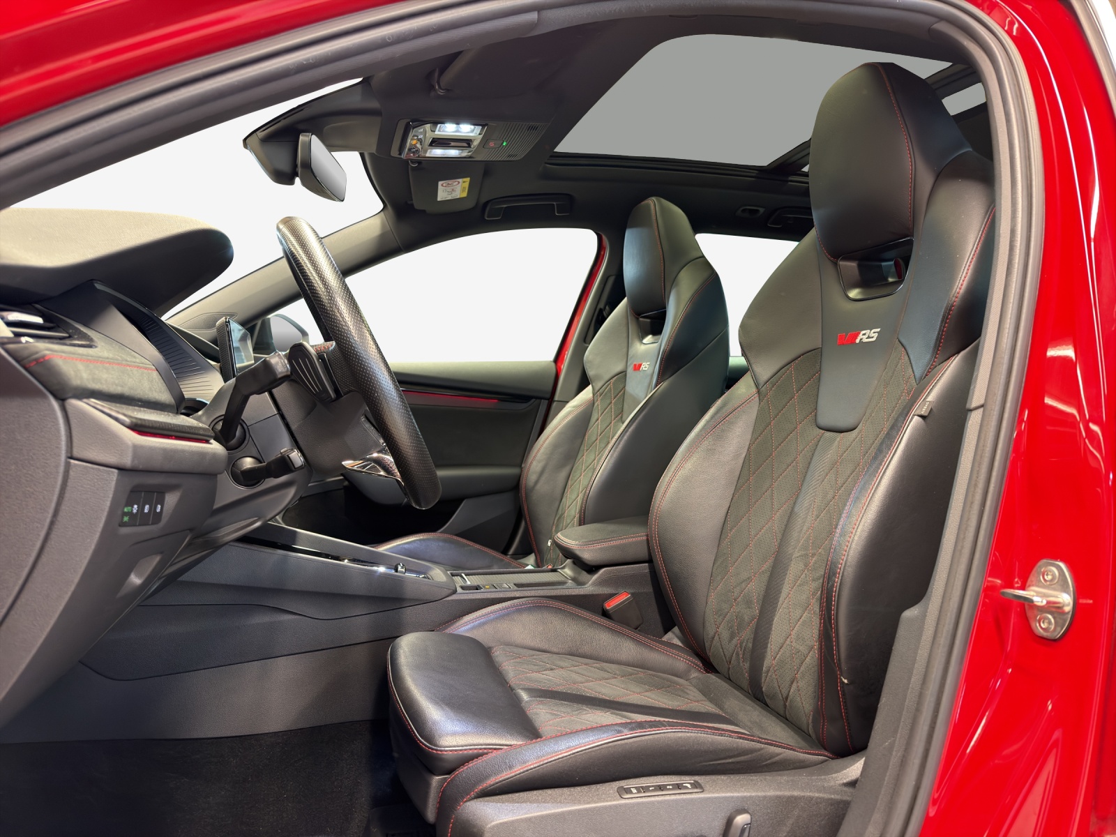 SKODA Octavia Combi 2.0 TSI DSG RS-image-7