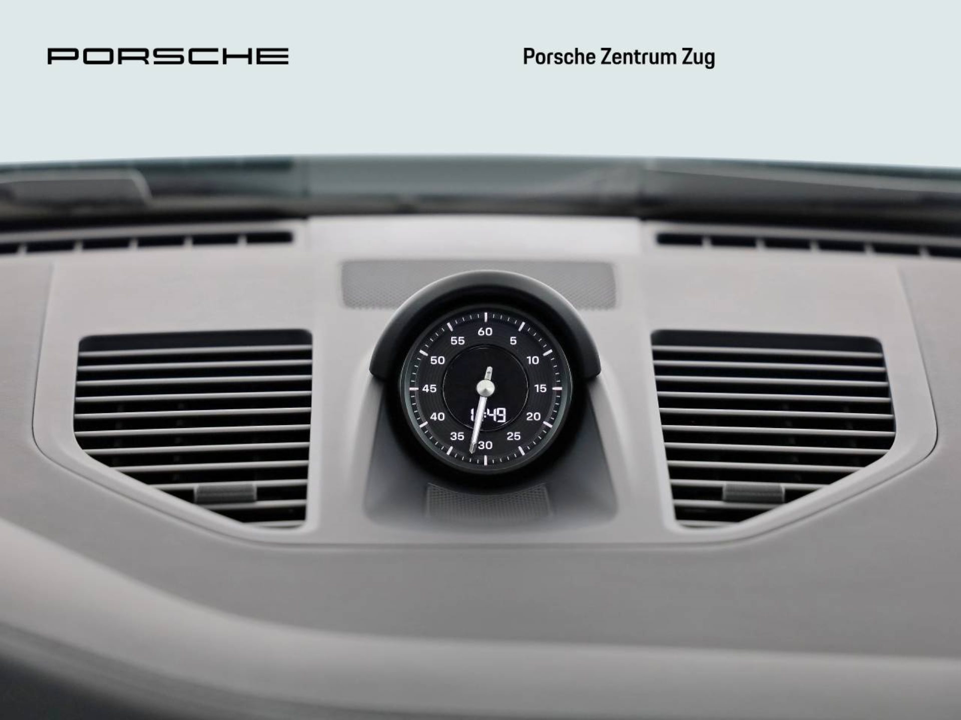 PORSCHE 911 Carrera-image-17