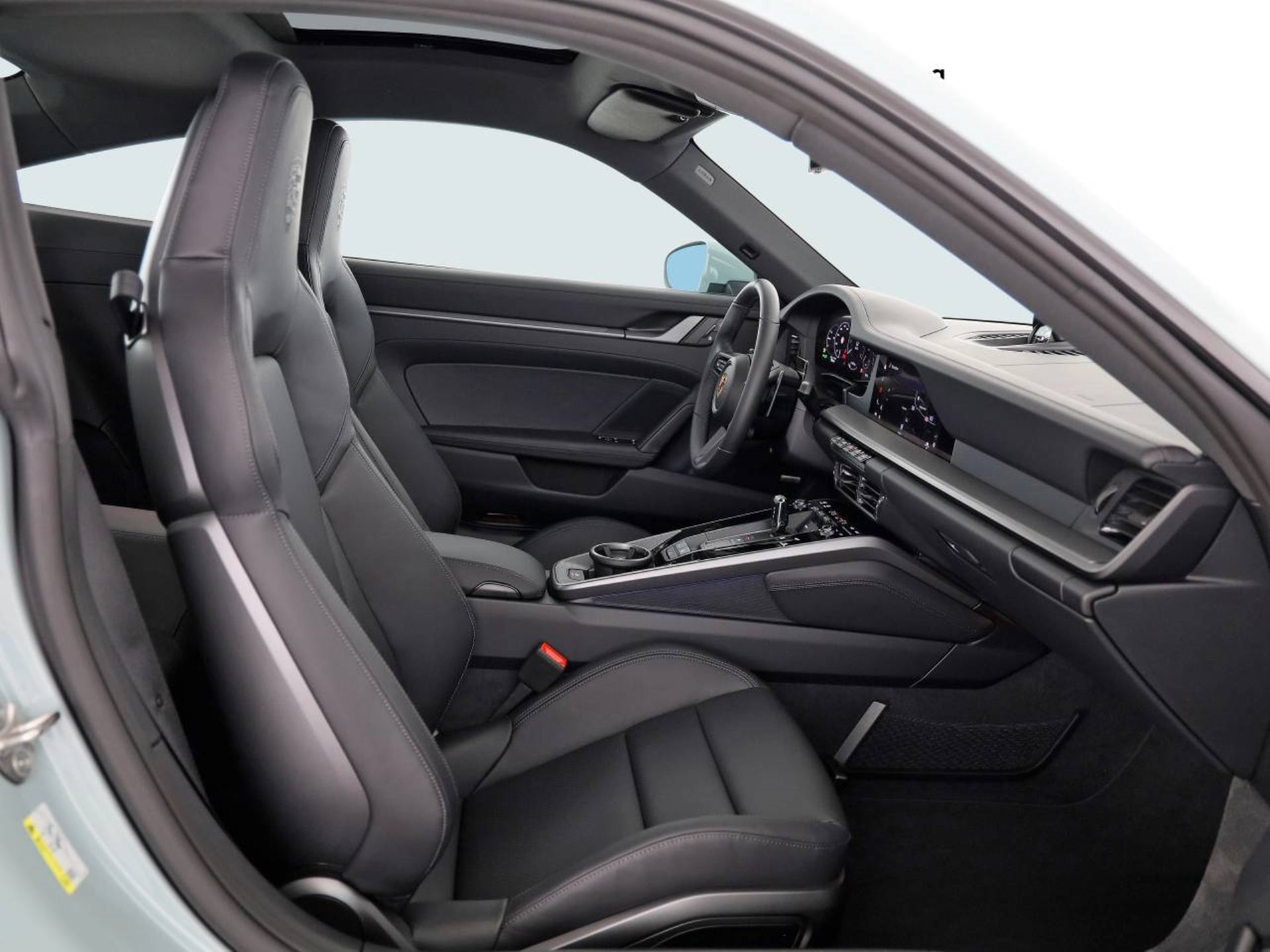PORSCHE 911 Carrera-image-9
