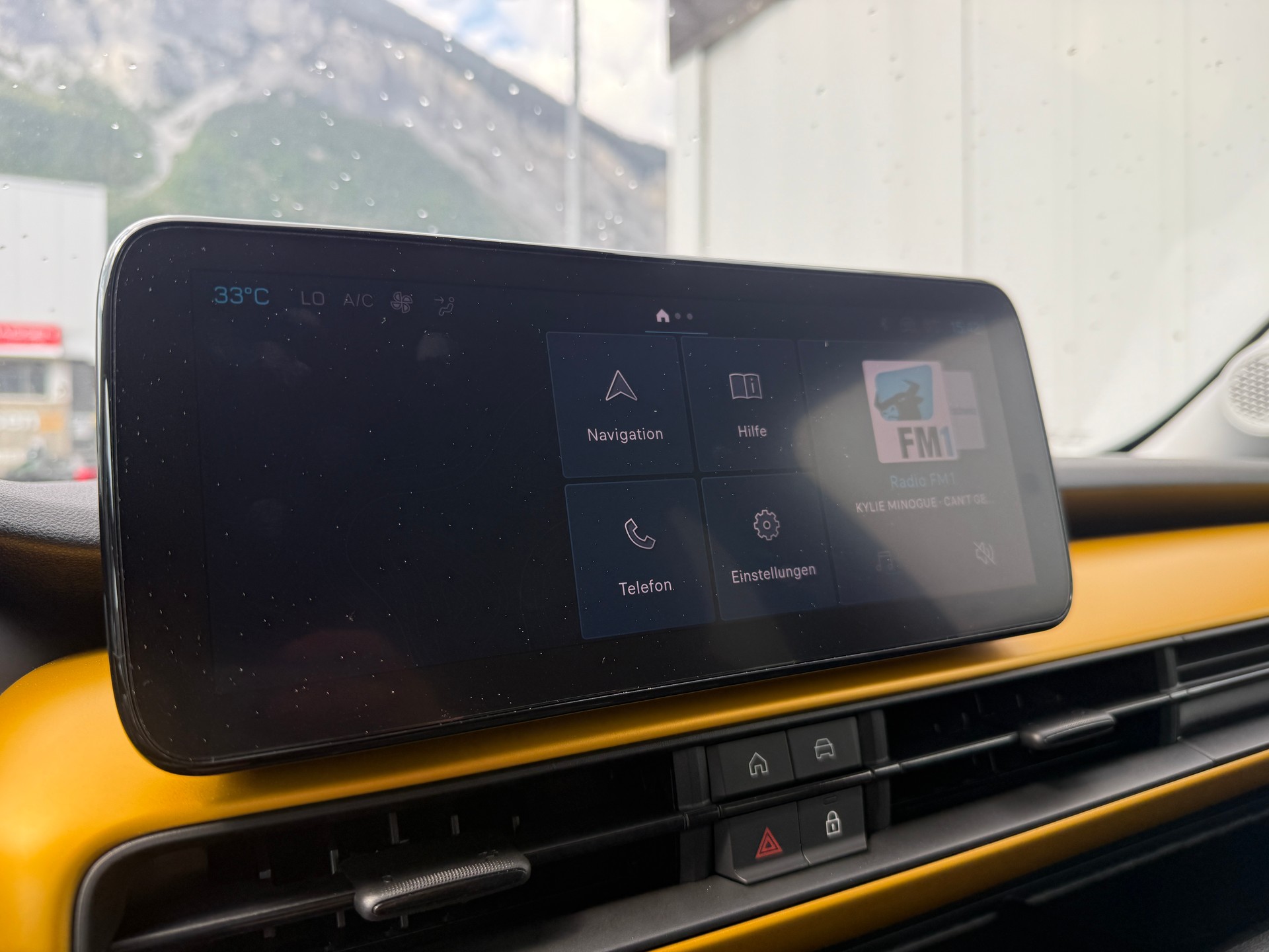 JEEP Avenger 54kWh Swiss Altitude Plus Sky * NEUWAGEN MIT TAGESZULASUNG *-image-19