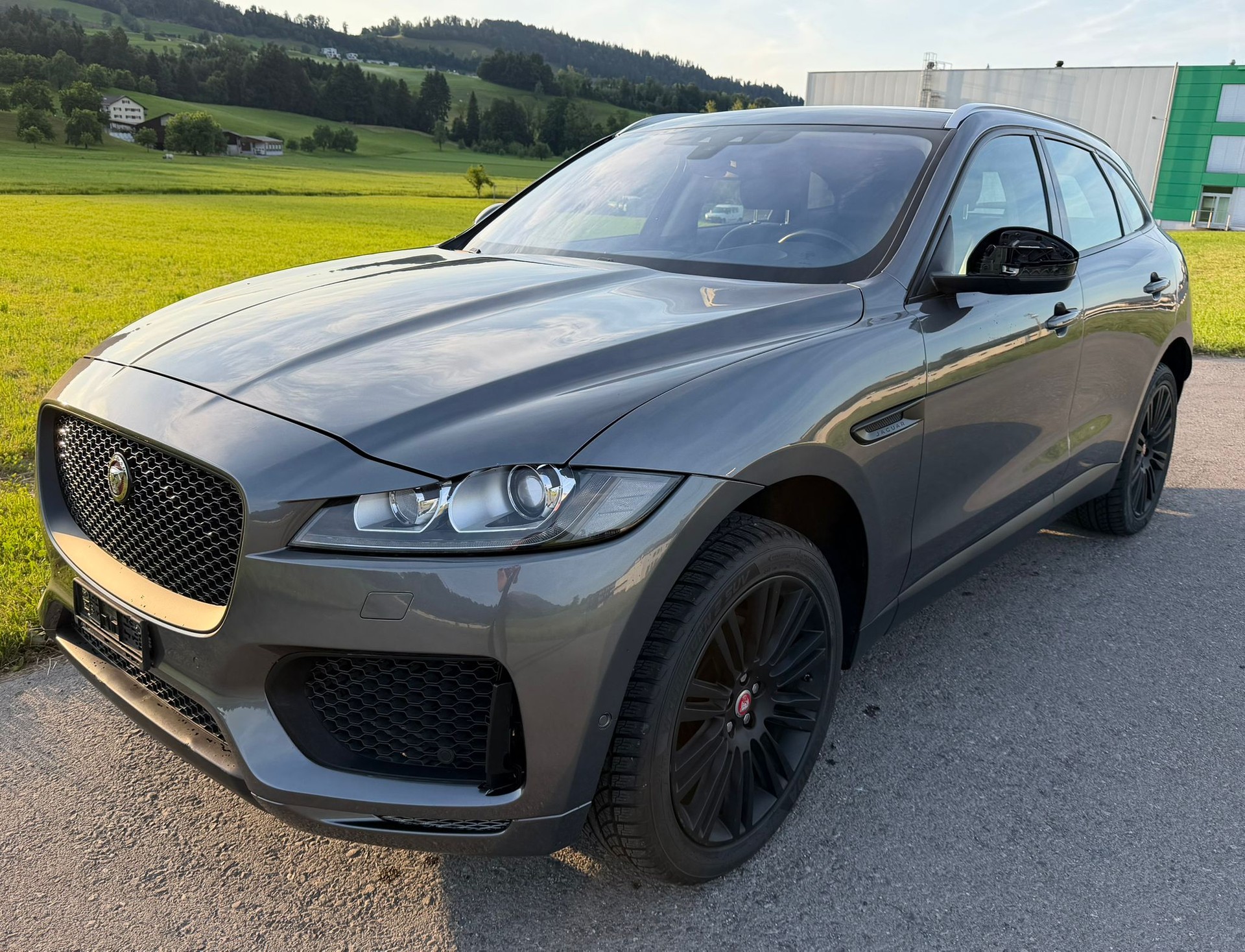 JAGUAR F-Pace 2.0d R-Sport AWD Automatik-image-0