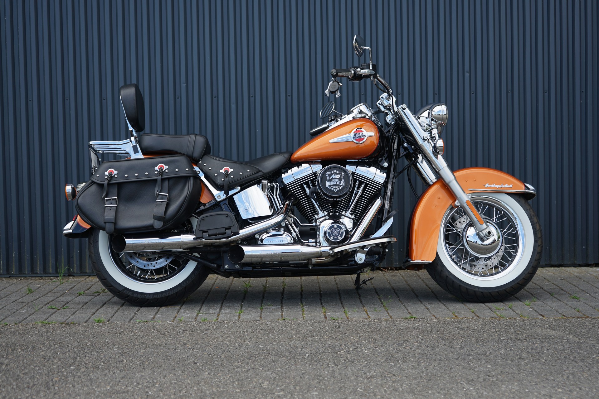 HARLEY-DAVIDSON FLSTC Softail Heritage Classic ABS