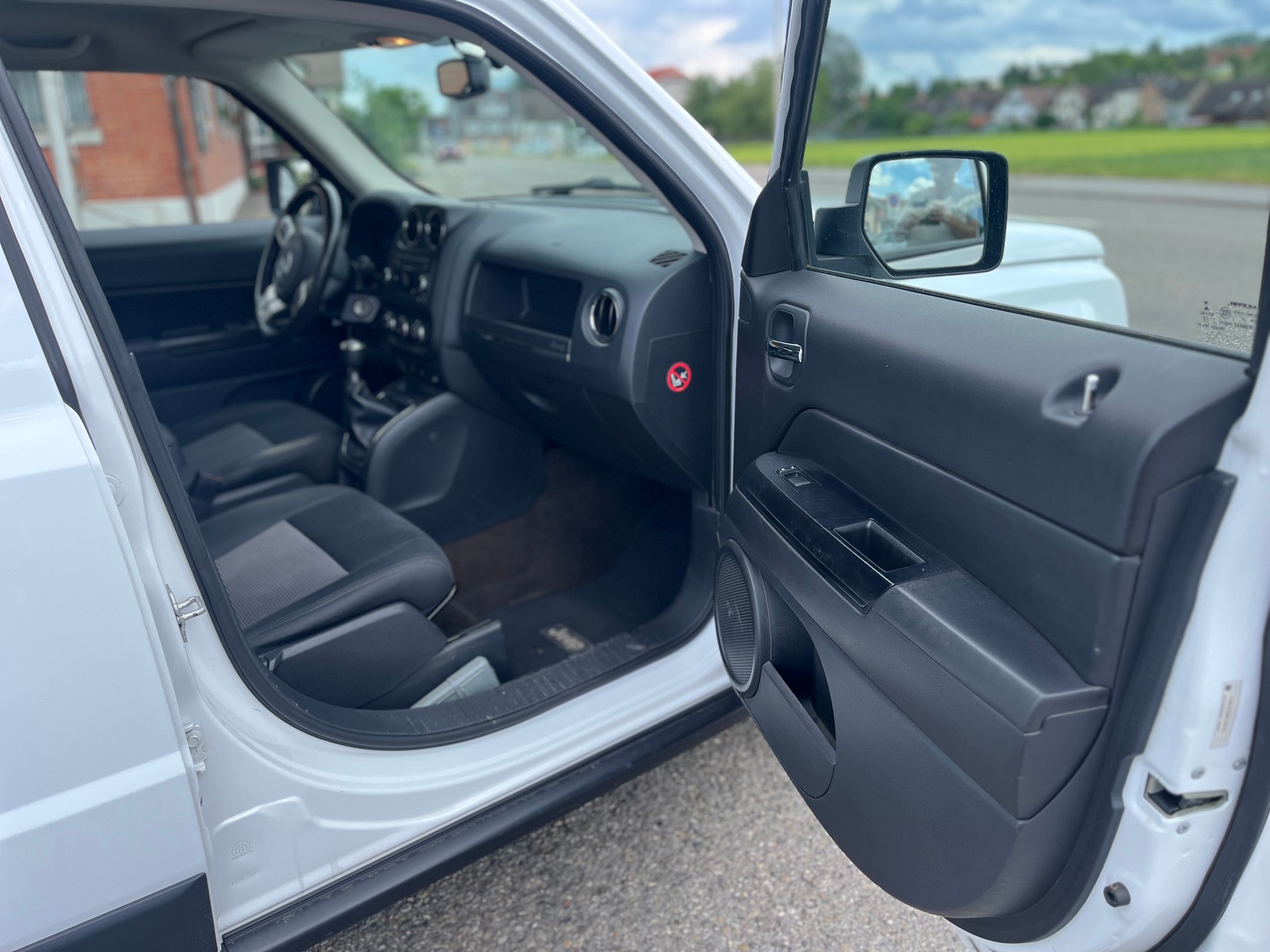 JEEP Benzin 2,4i Euro B5b Handschaltung 5 Gang-image-11