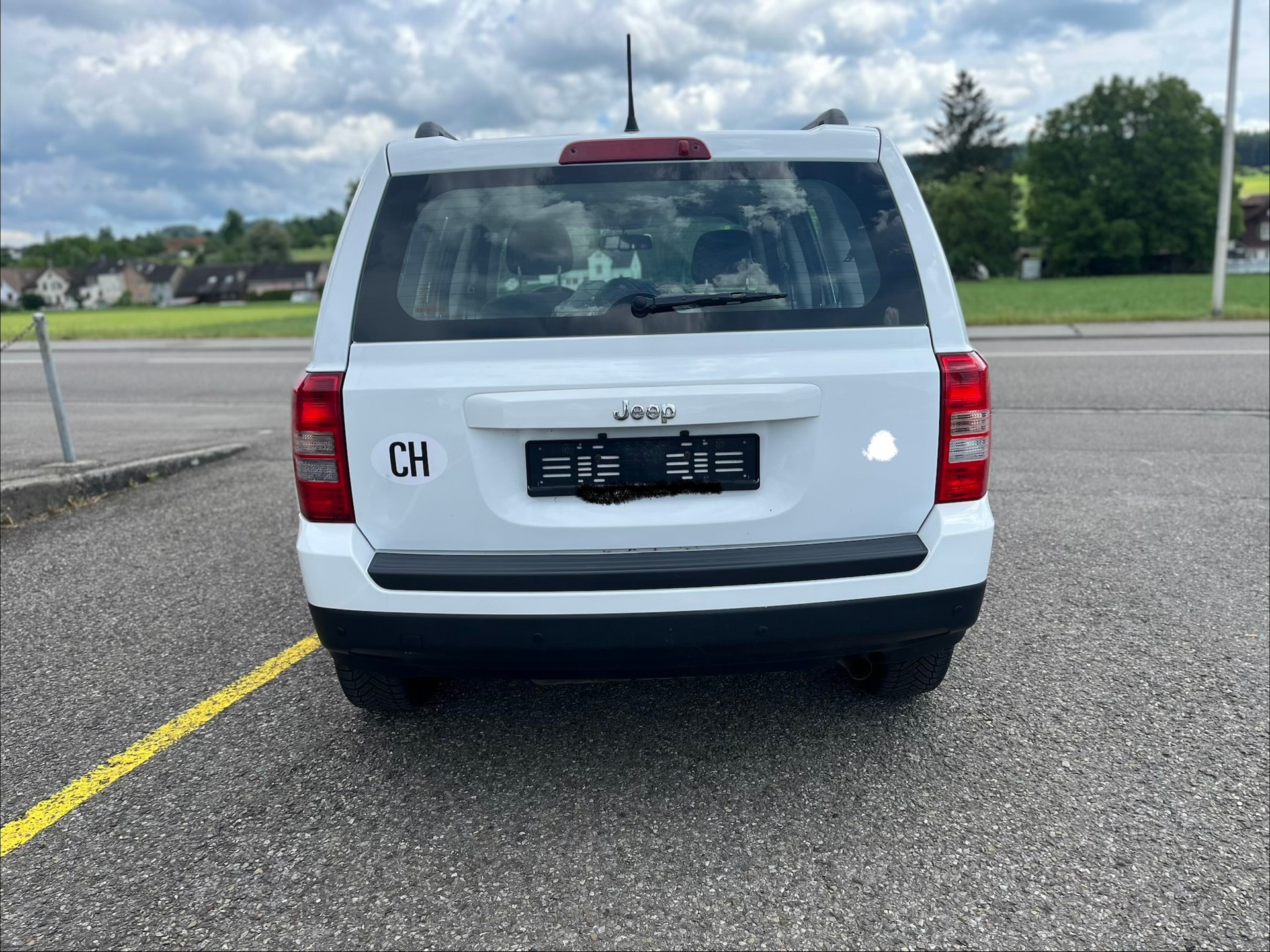 JEEP Benzin 2,4i Euro B5b Handschaltung 5 Gang-image-4