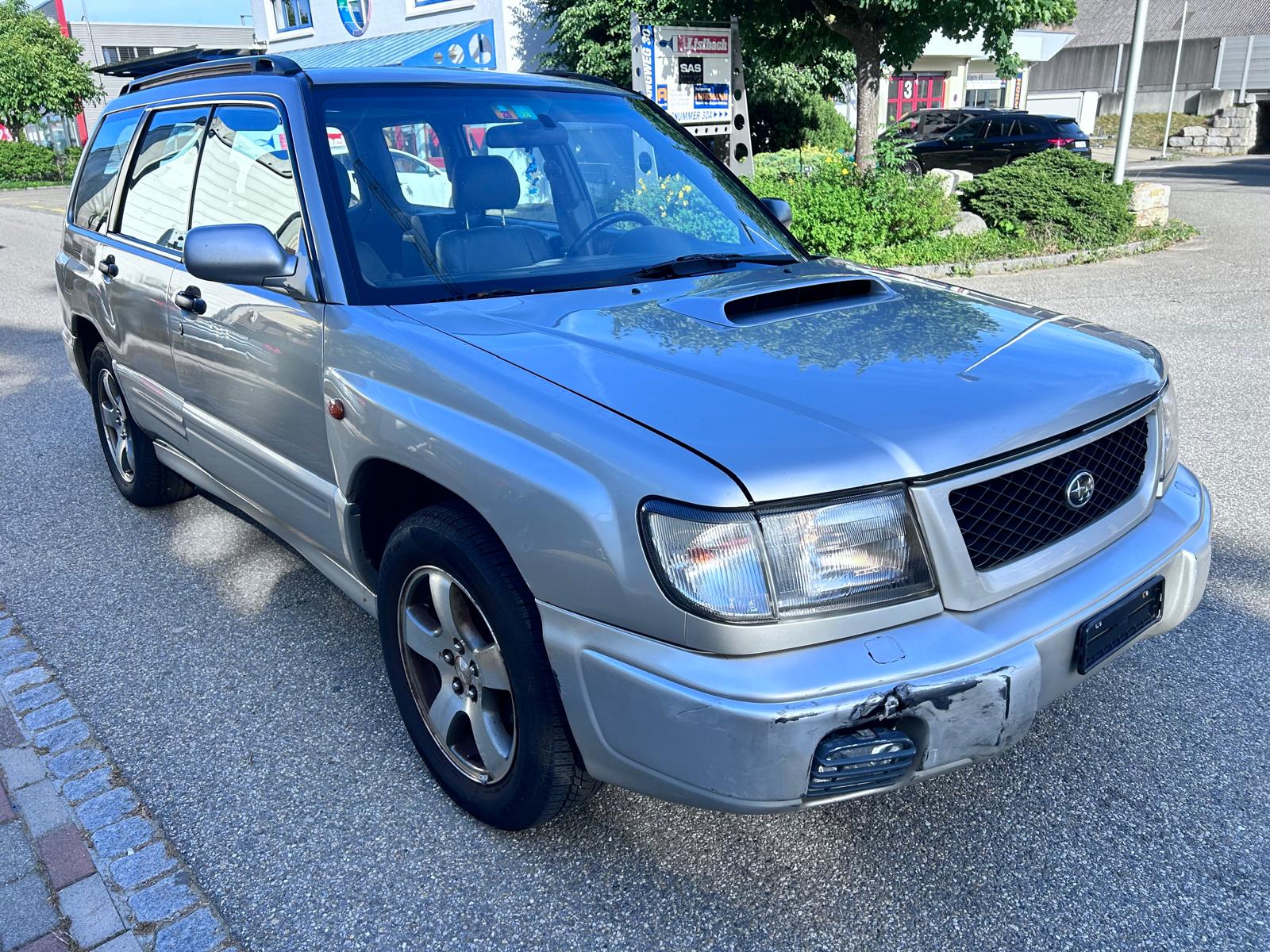 SUBARU Forester 2.0 Turbo Club A-image-1