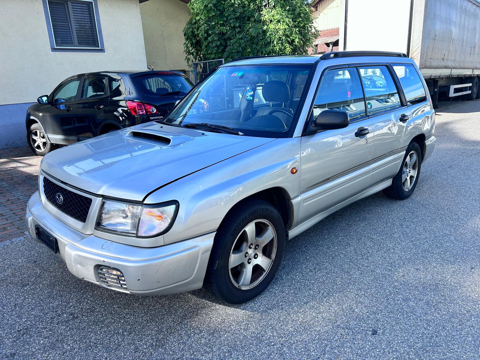SUBARU Forester 2.0 Turbo Club A-image-8