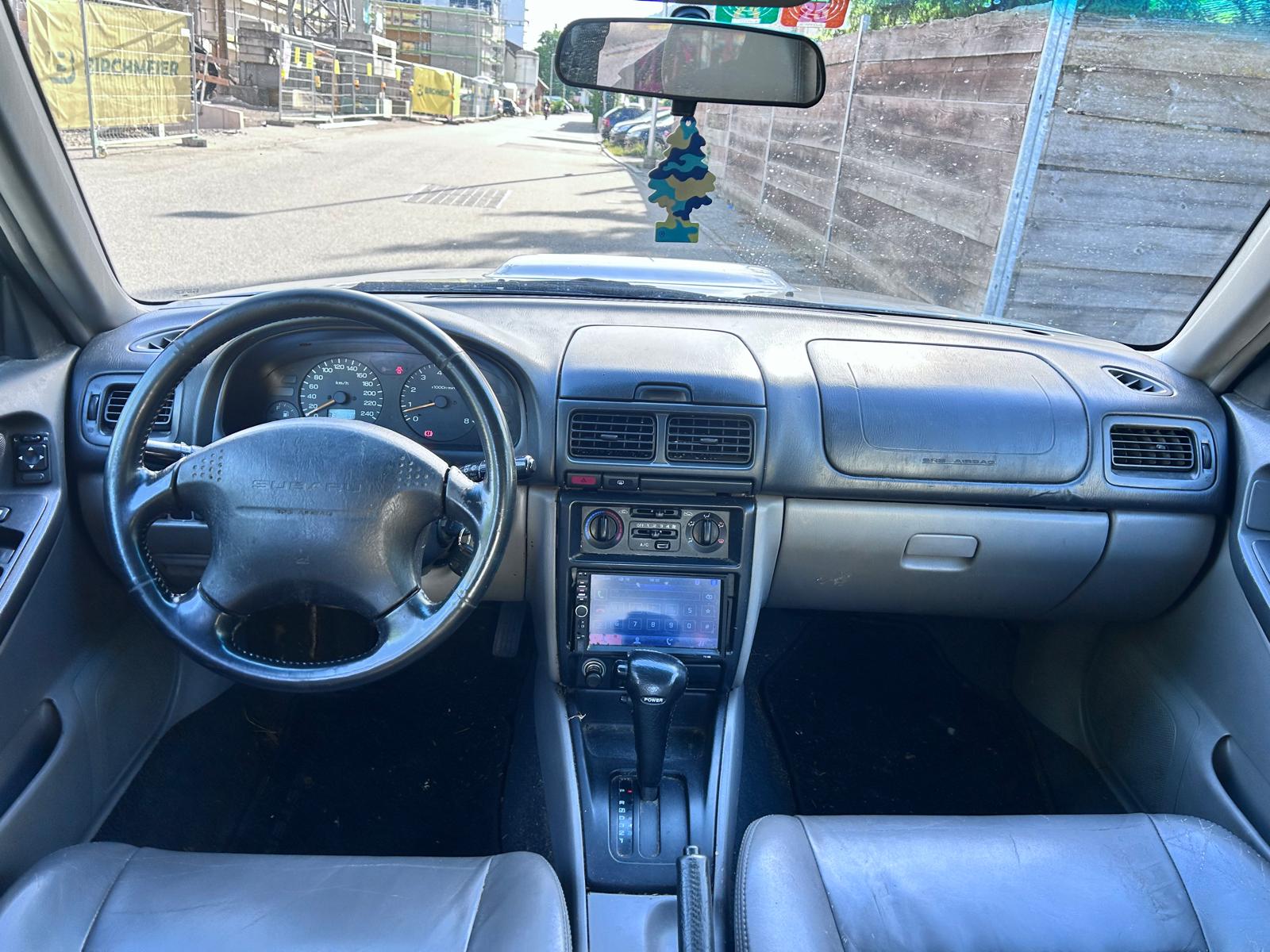 SUBARU Forester 2.0 Turbo Club A-image-10