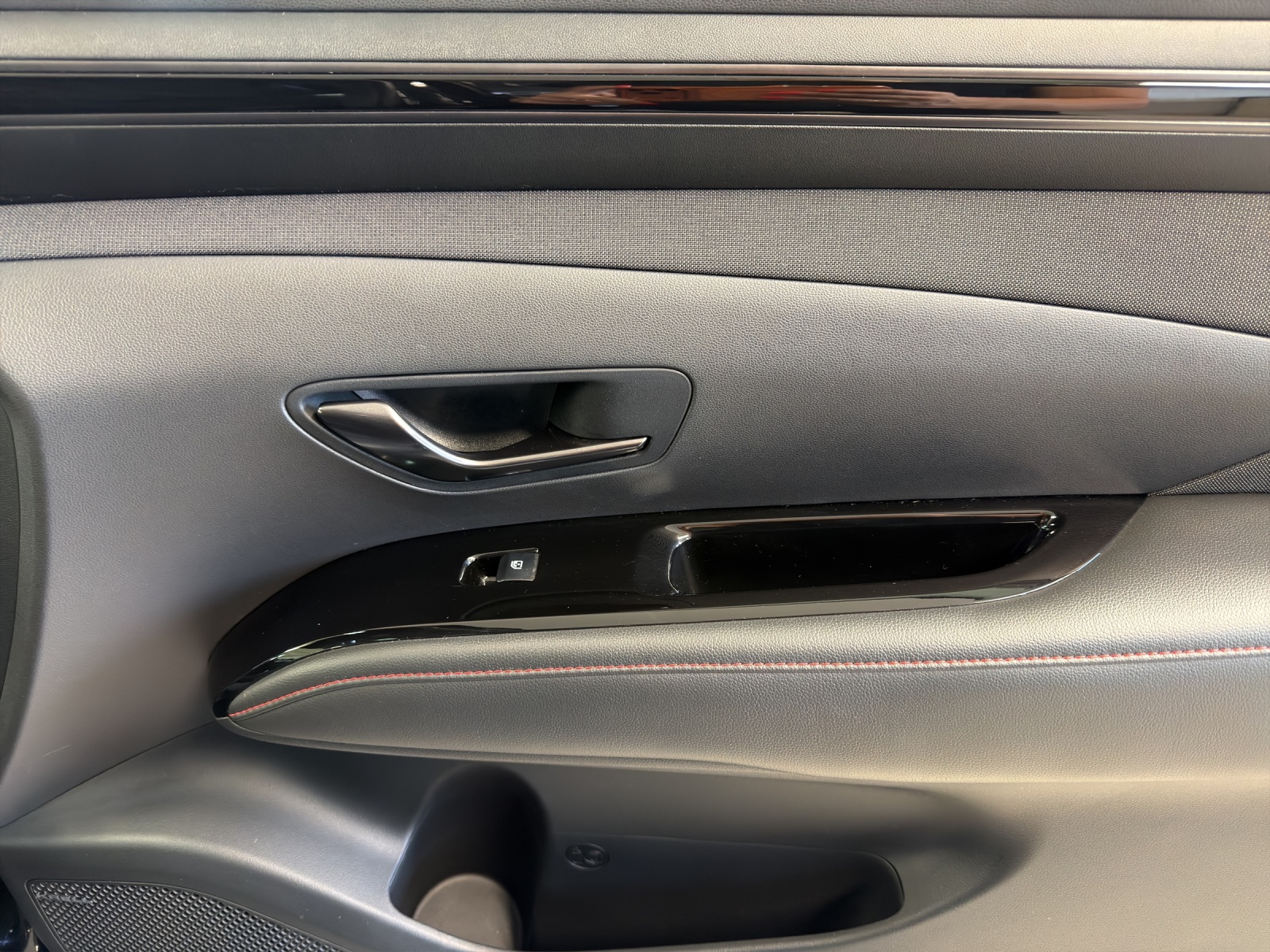 HYUNDAI Tucson 1,6PHEV N LUX 4WD-image-10