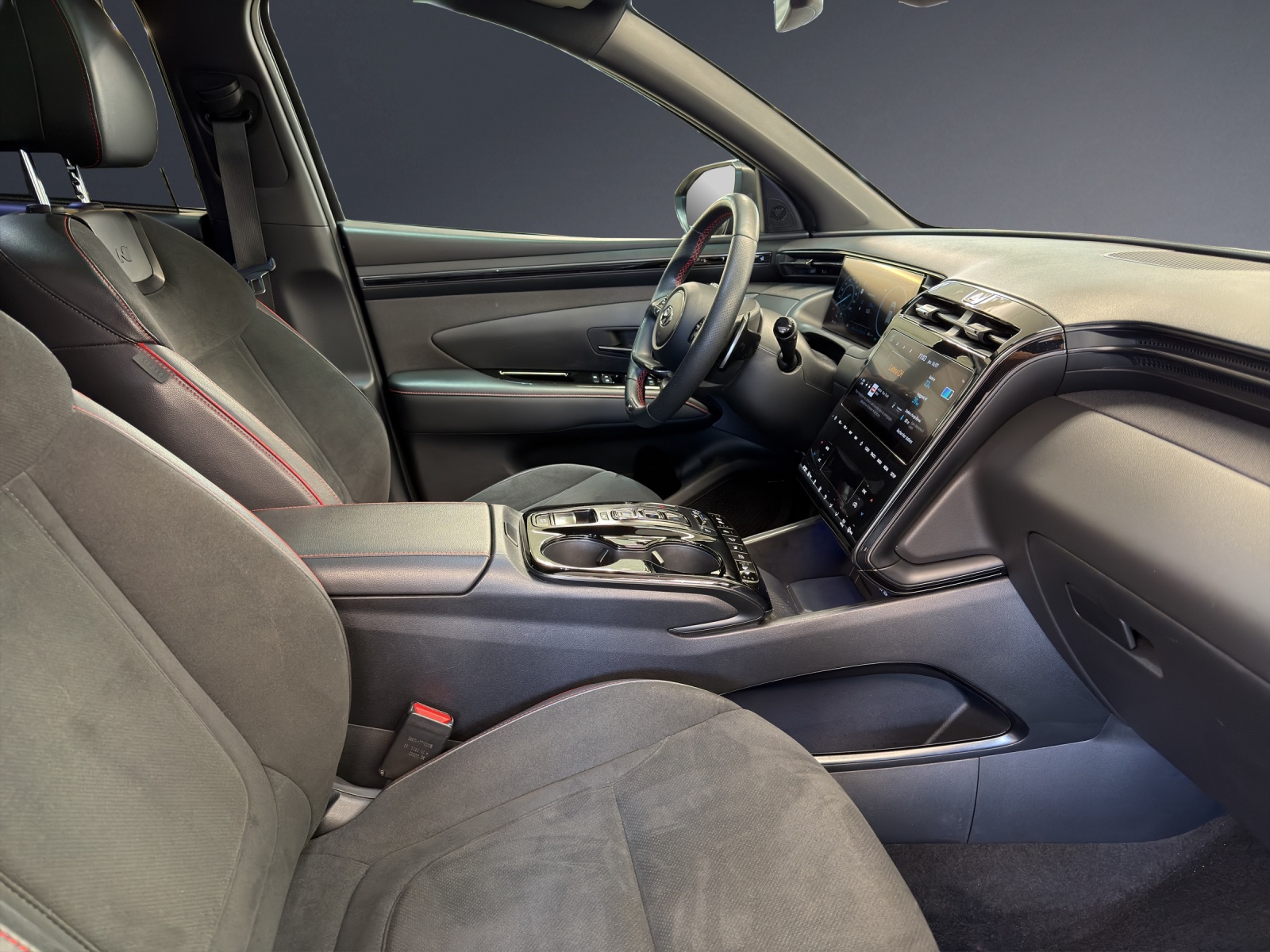 HYUNDAI Tucson 1,6PHEV N LUX 4WD-image-9