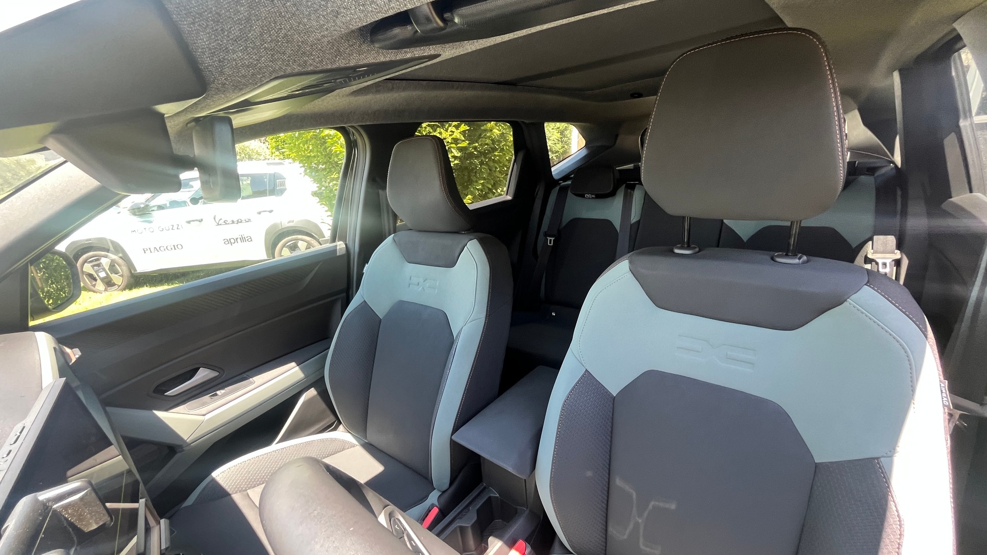 DACIA Bigster TCe 130 48V Extreme 4x4-image-11