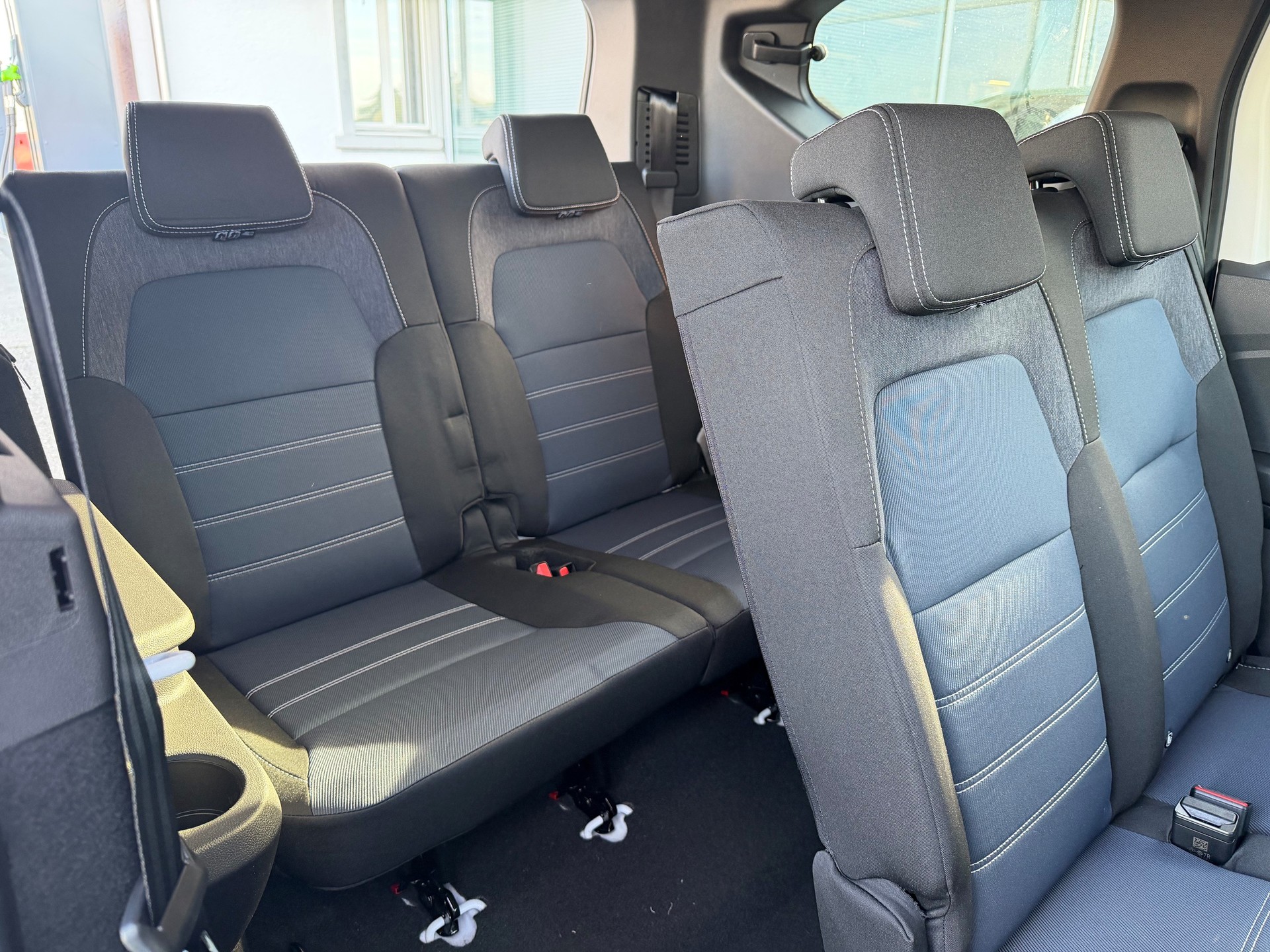 DACIA Jogger HEV 155 Journey-image-12